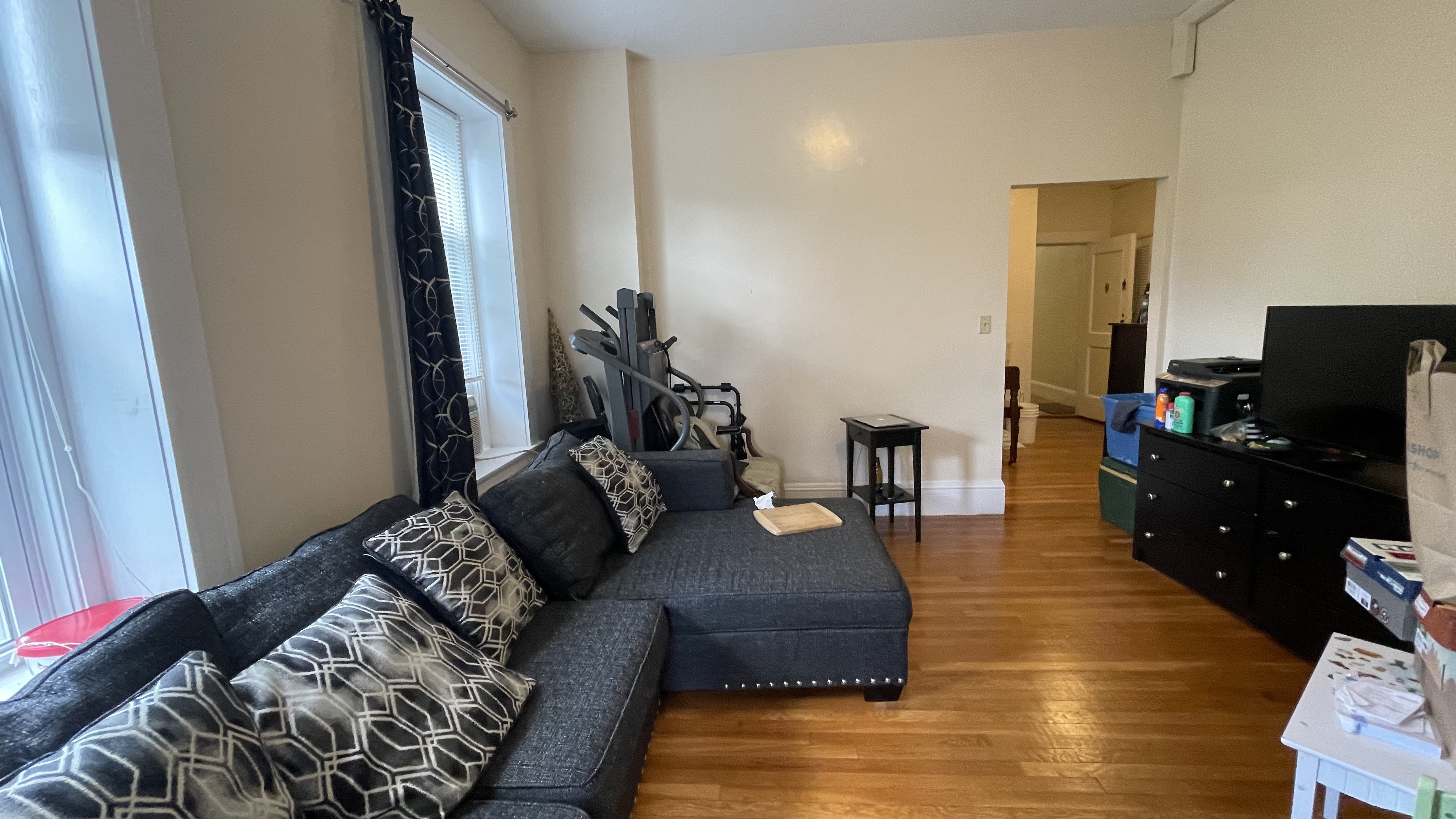 1477 Beacon St, Washington Square