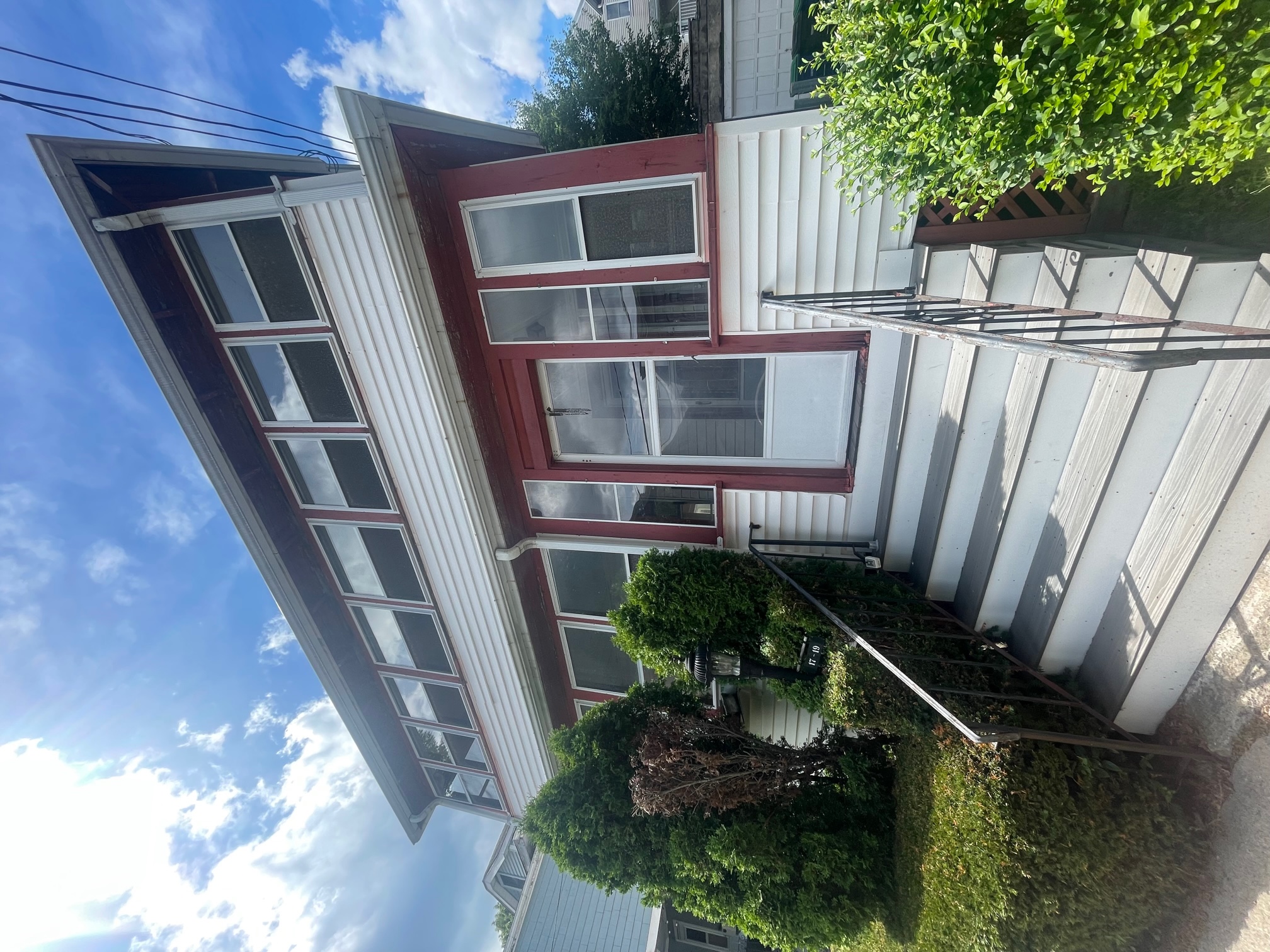 21 Corinthian Rd, Davis Square