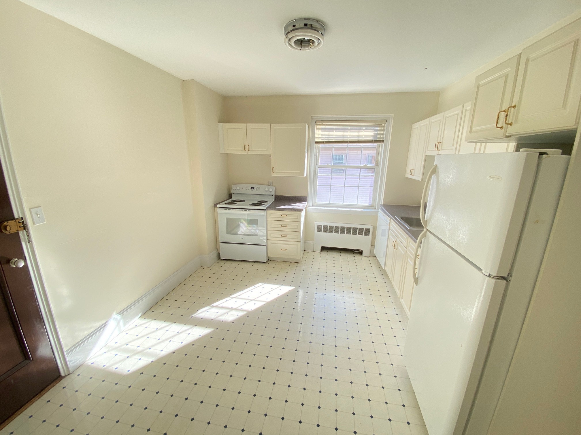 550 Belmont St, Watertown