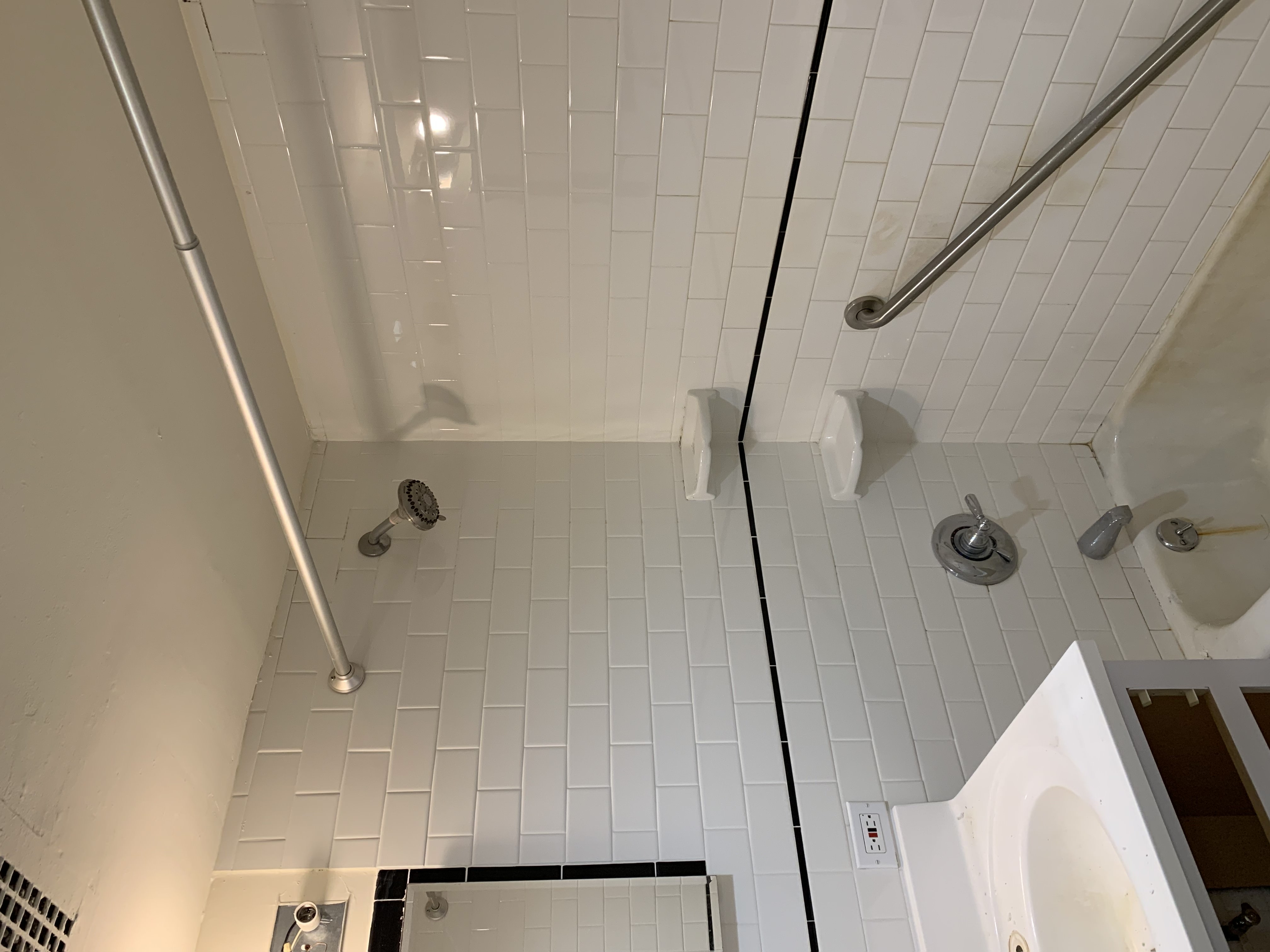 101 Monmouth St, Longwood