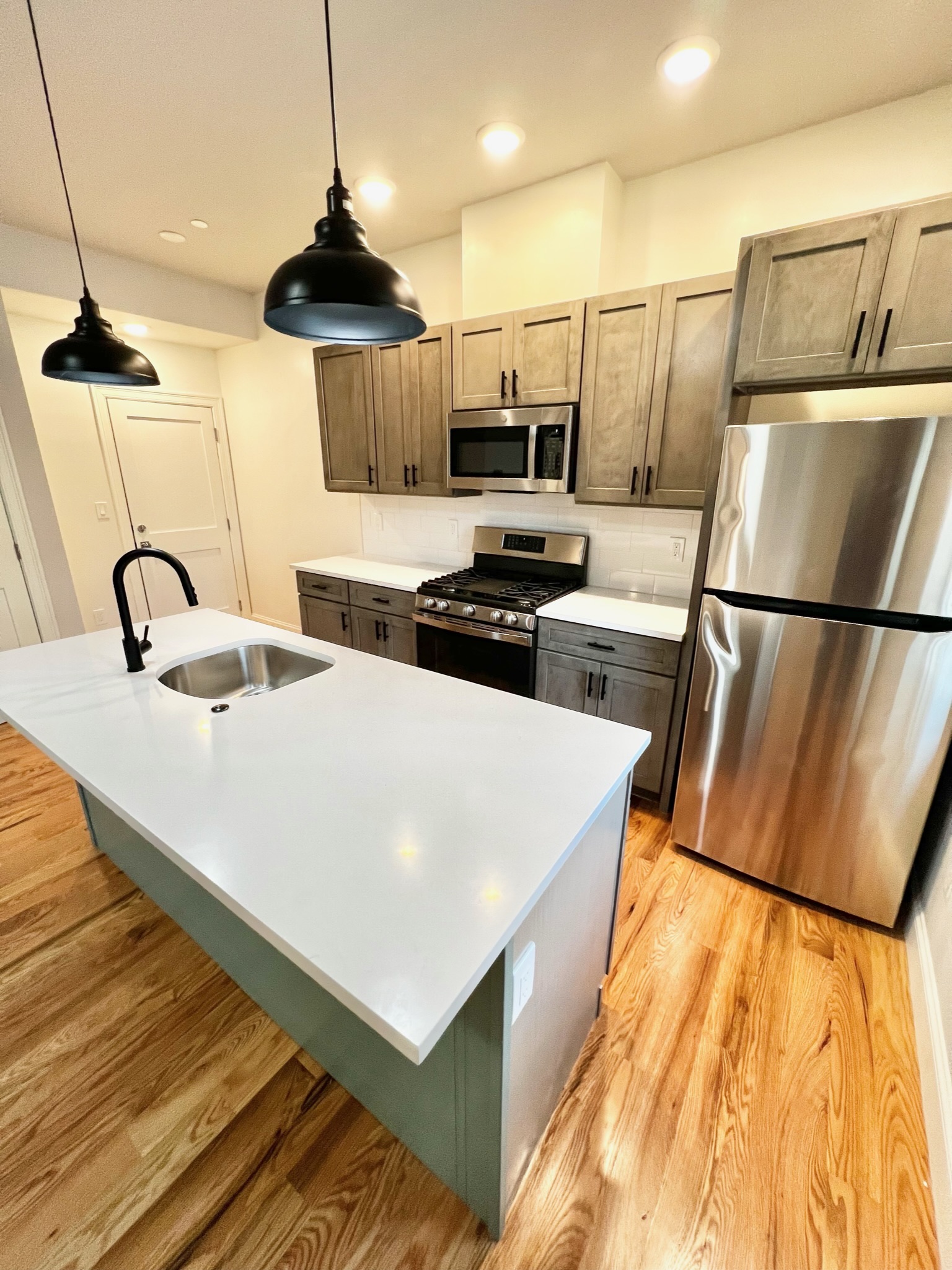 151 Crescent St, Highlands