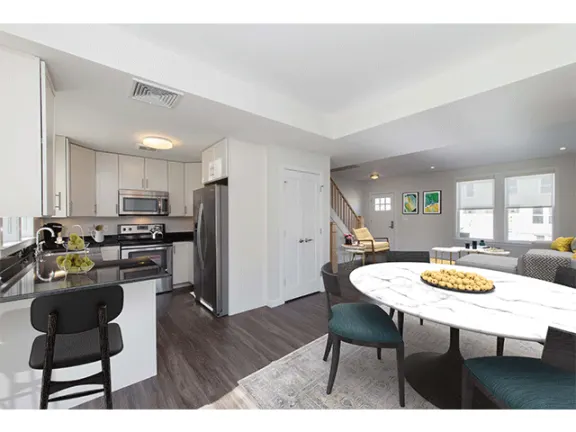 1 Whittemore Ave, North Cambridge