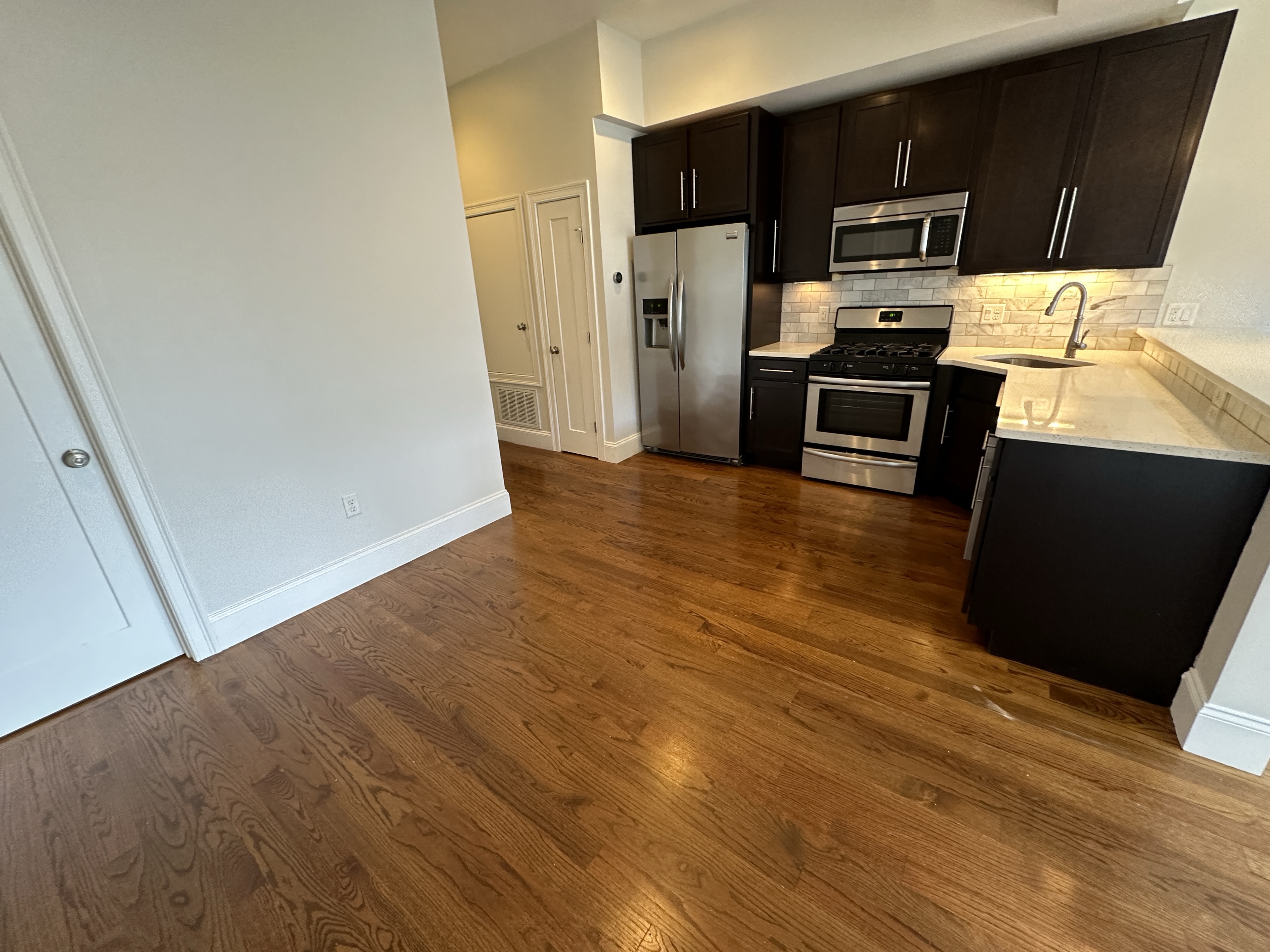 339 D St, South Boston