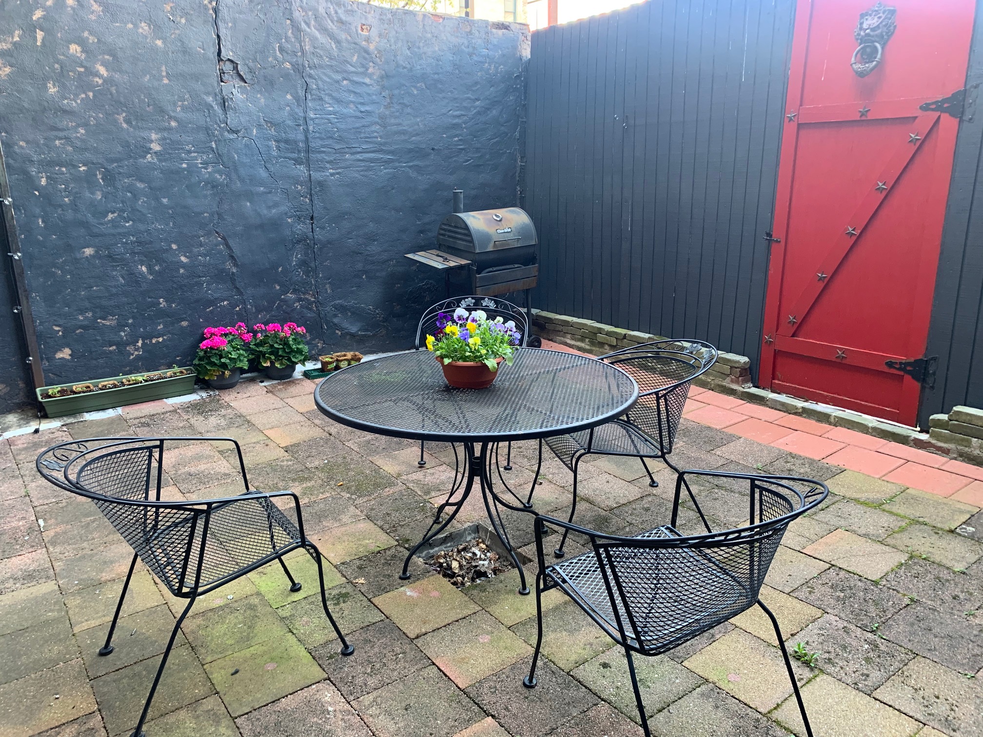 93 Endicott St, North End