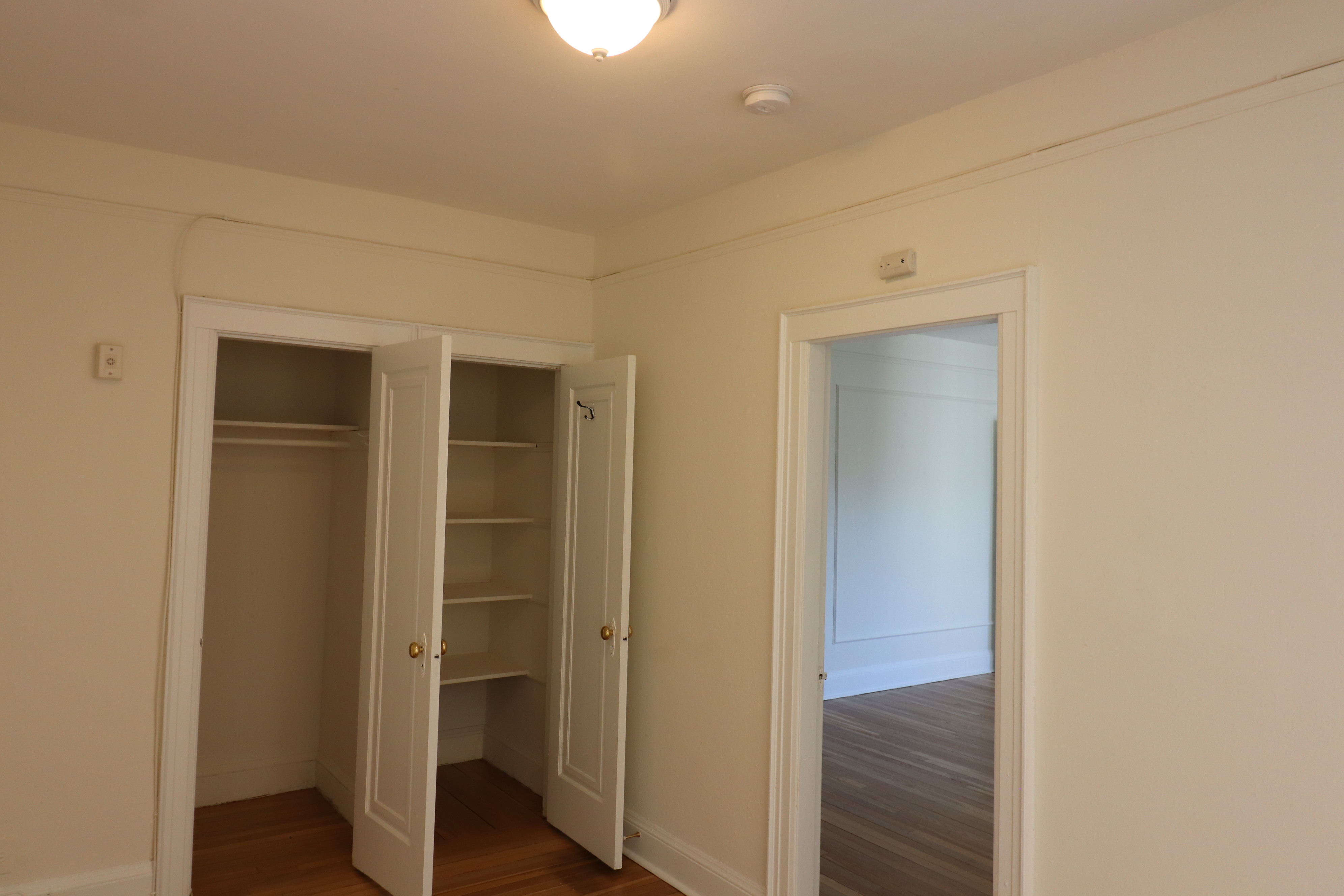 100 Kilsyth, Brighton