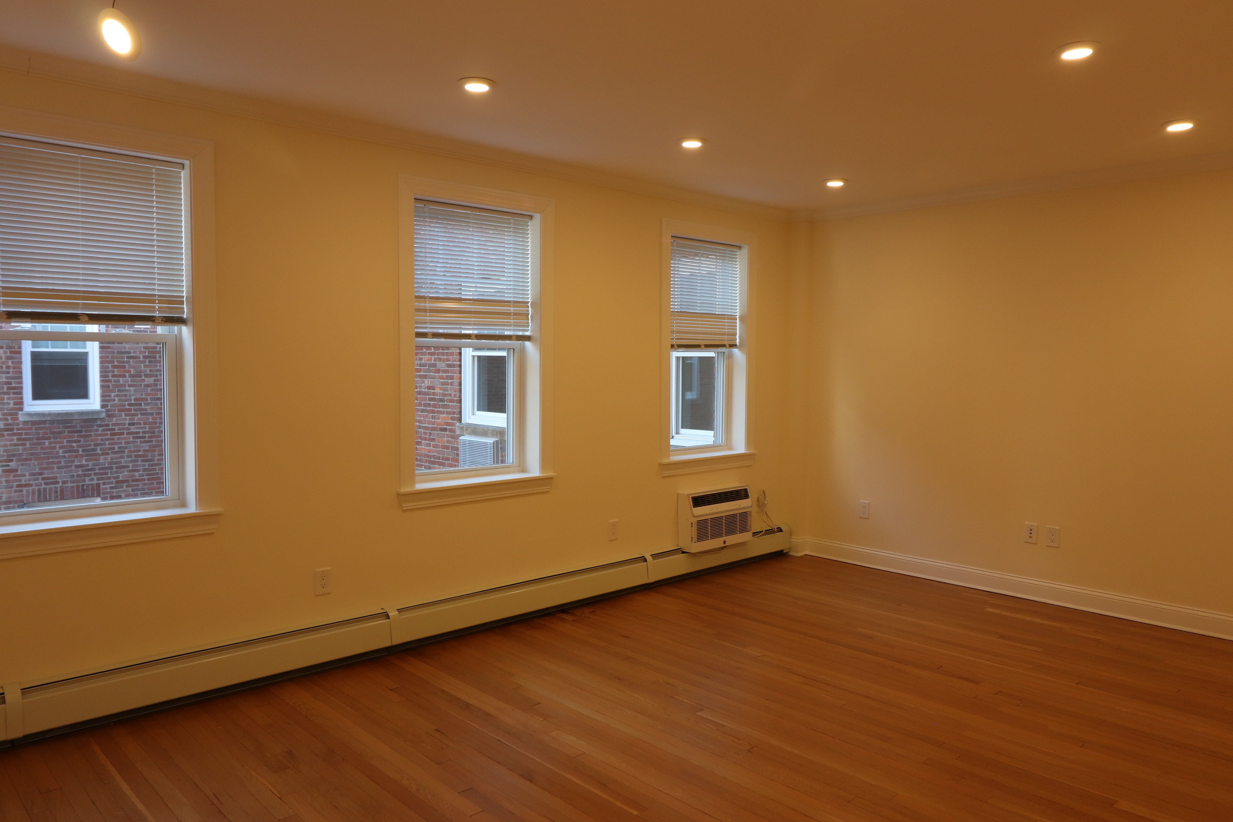 38 Harris St, Coolidge Corner