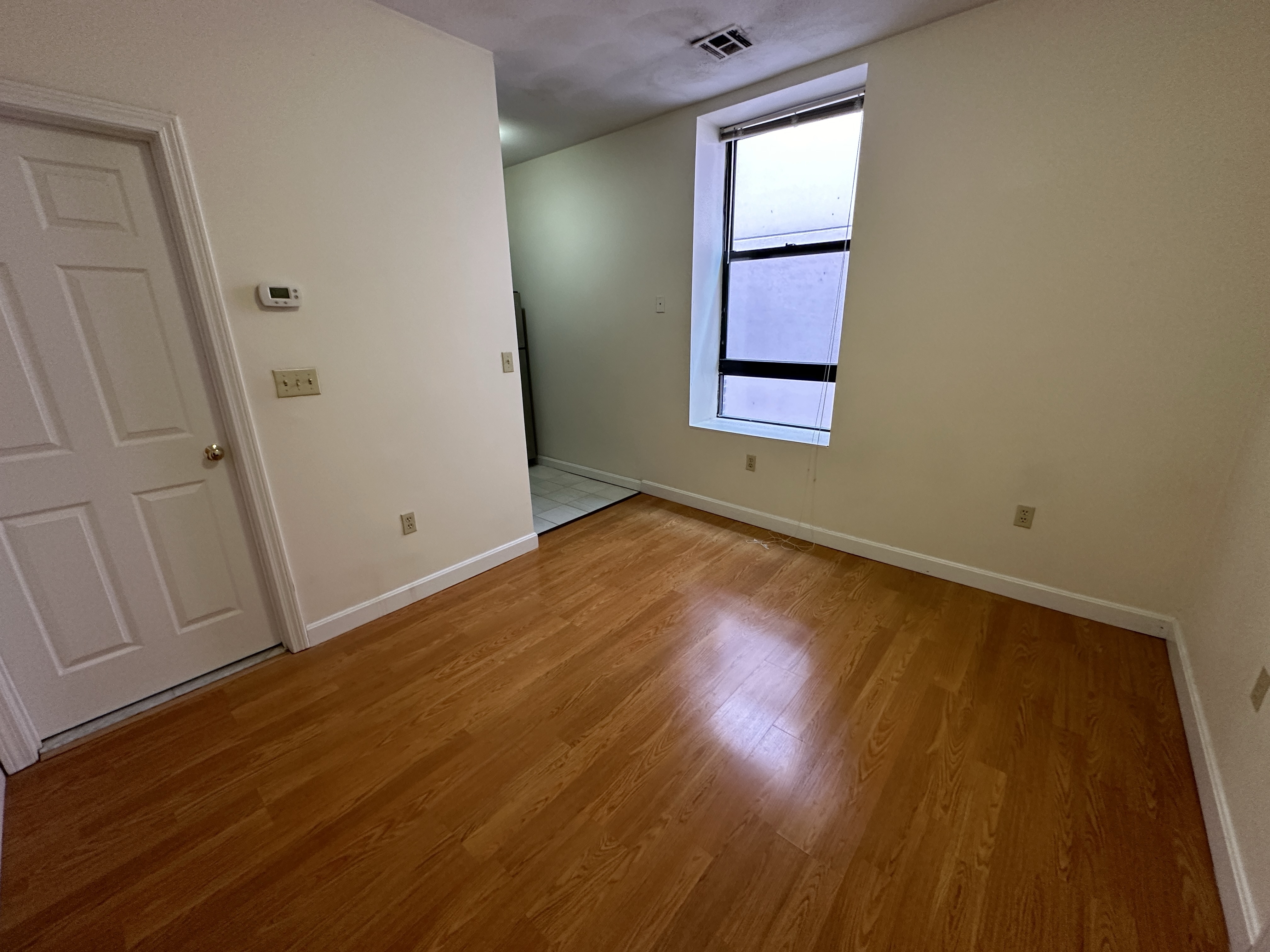 81 Essex St, Chinatown