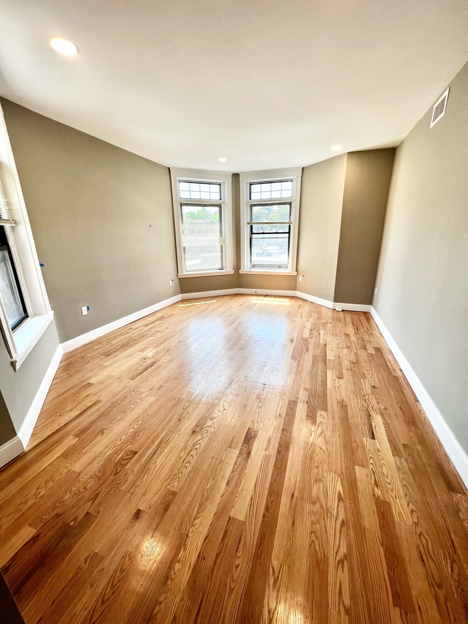 1914 Beacon St, Brighton