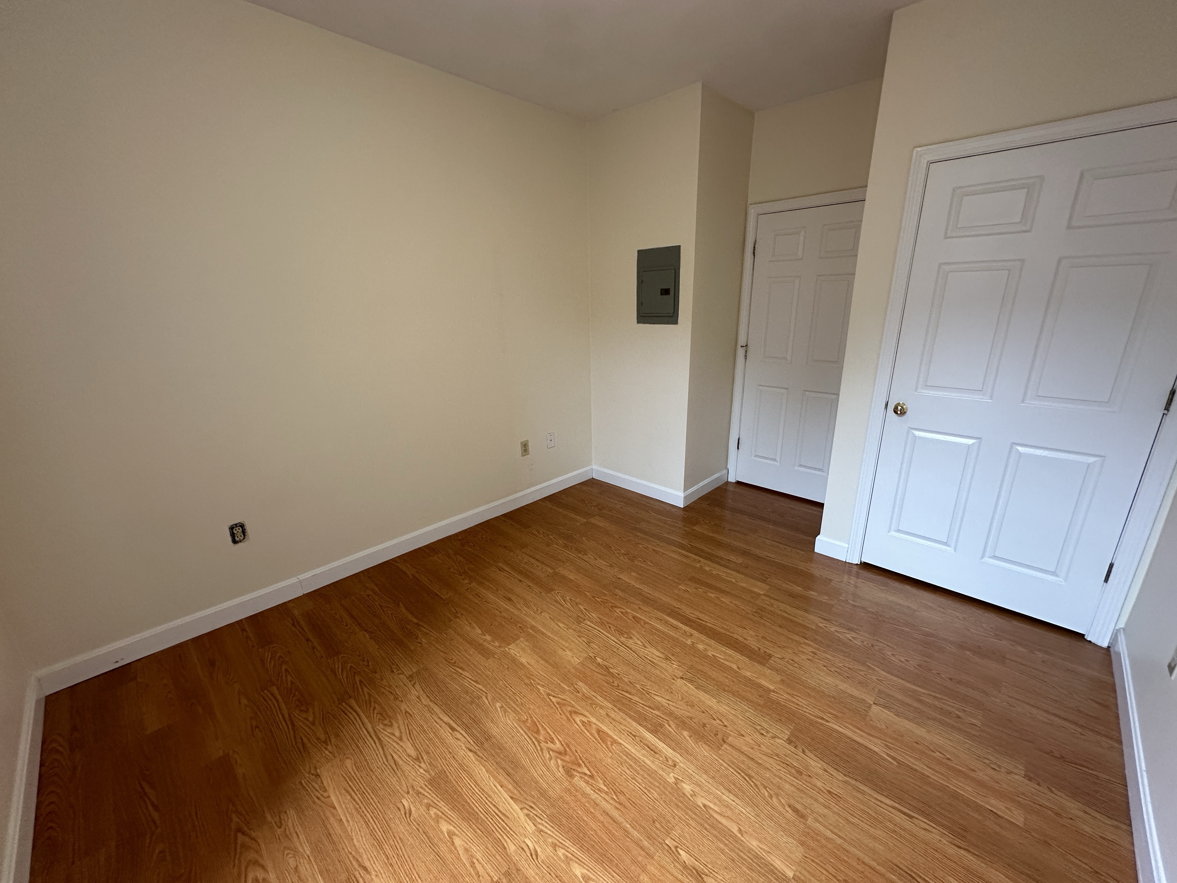 81 Essex St, Chinatown