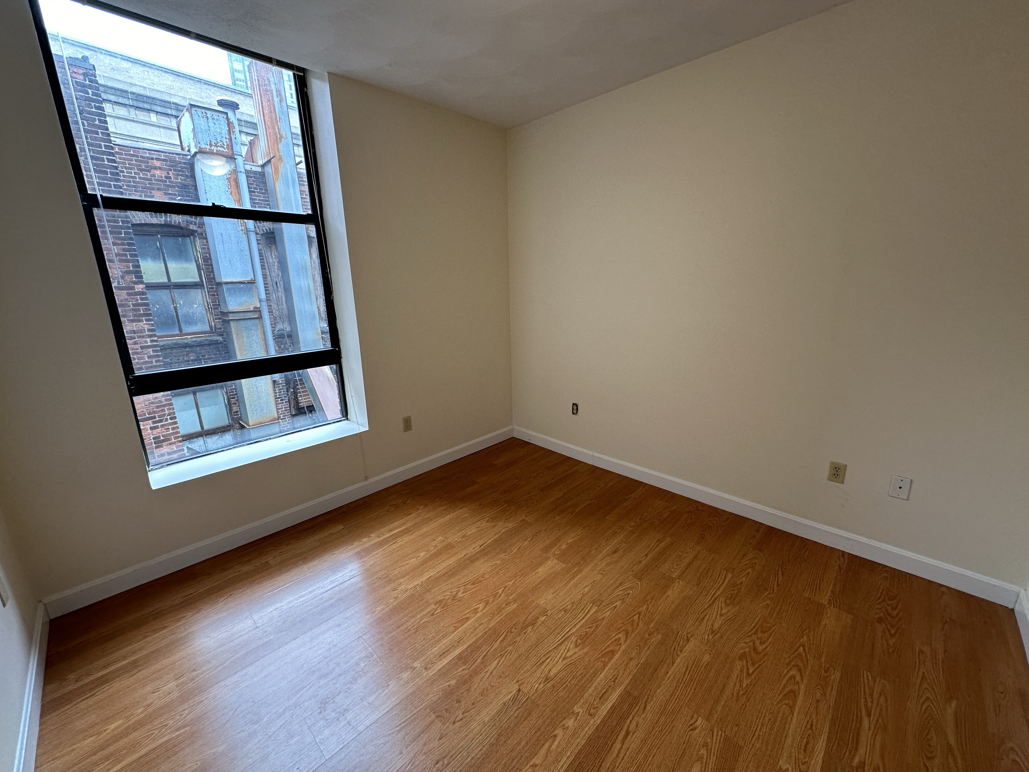 81 Essex St, Chinatown