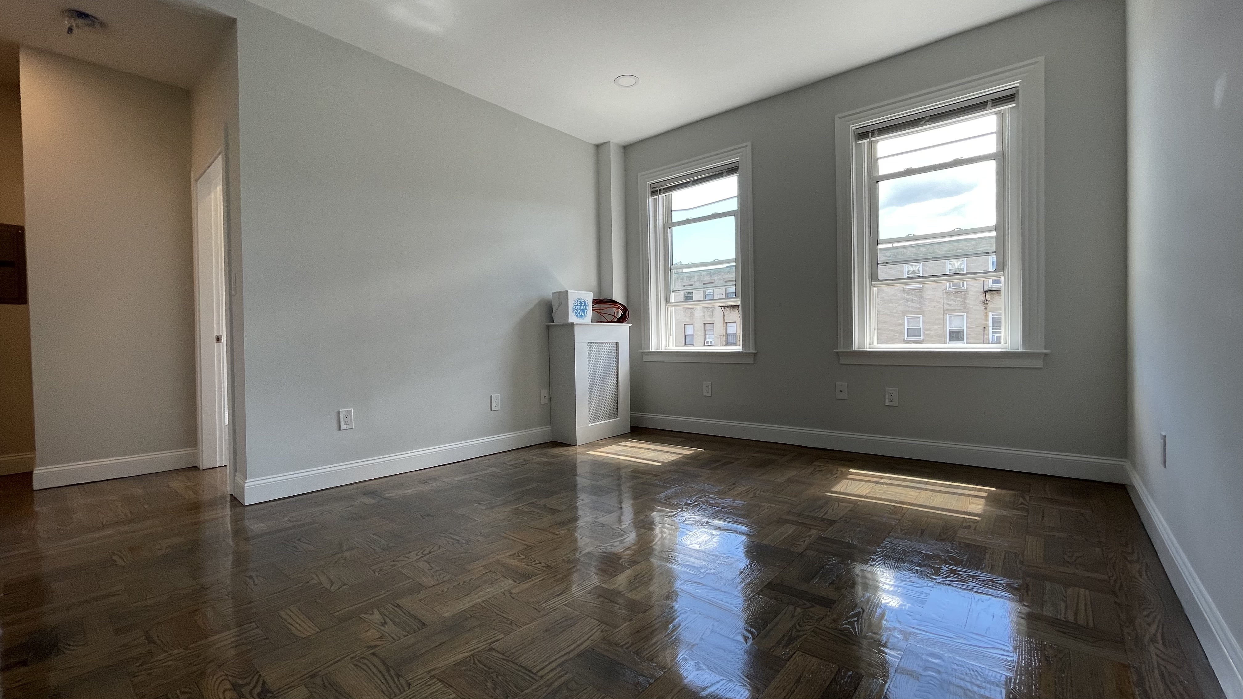 32 Queensberry St, Fenway