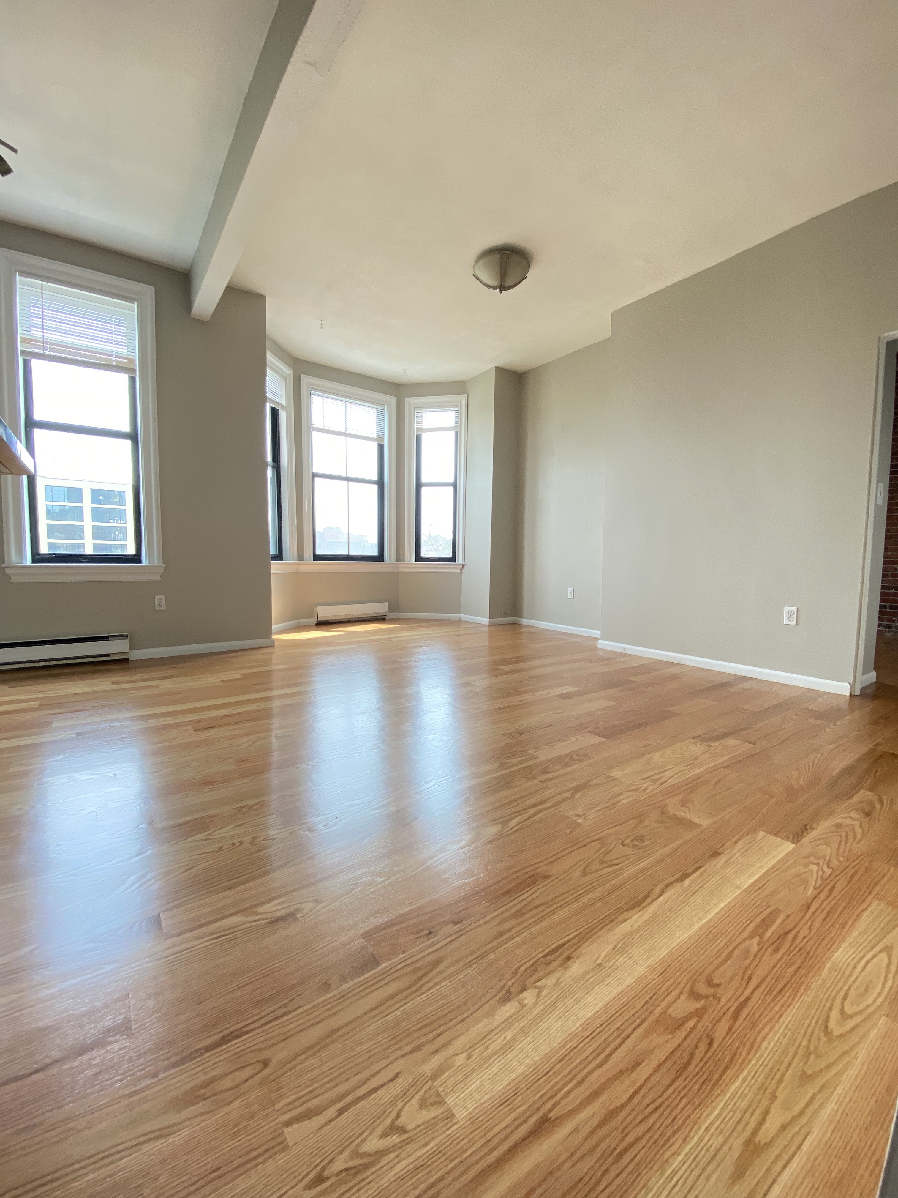 23 Cortes St, Back Bay