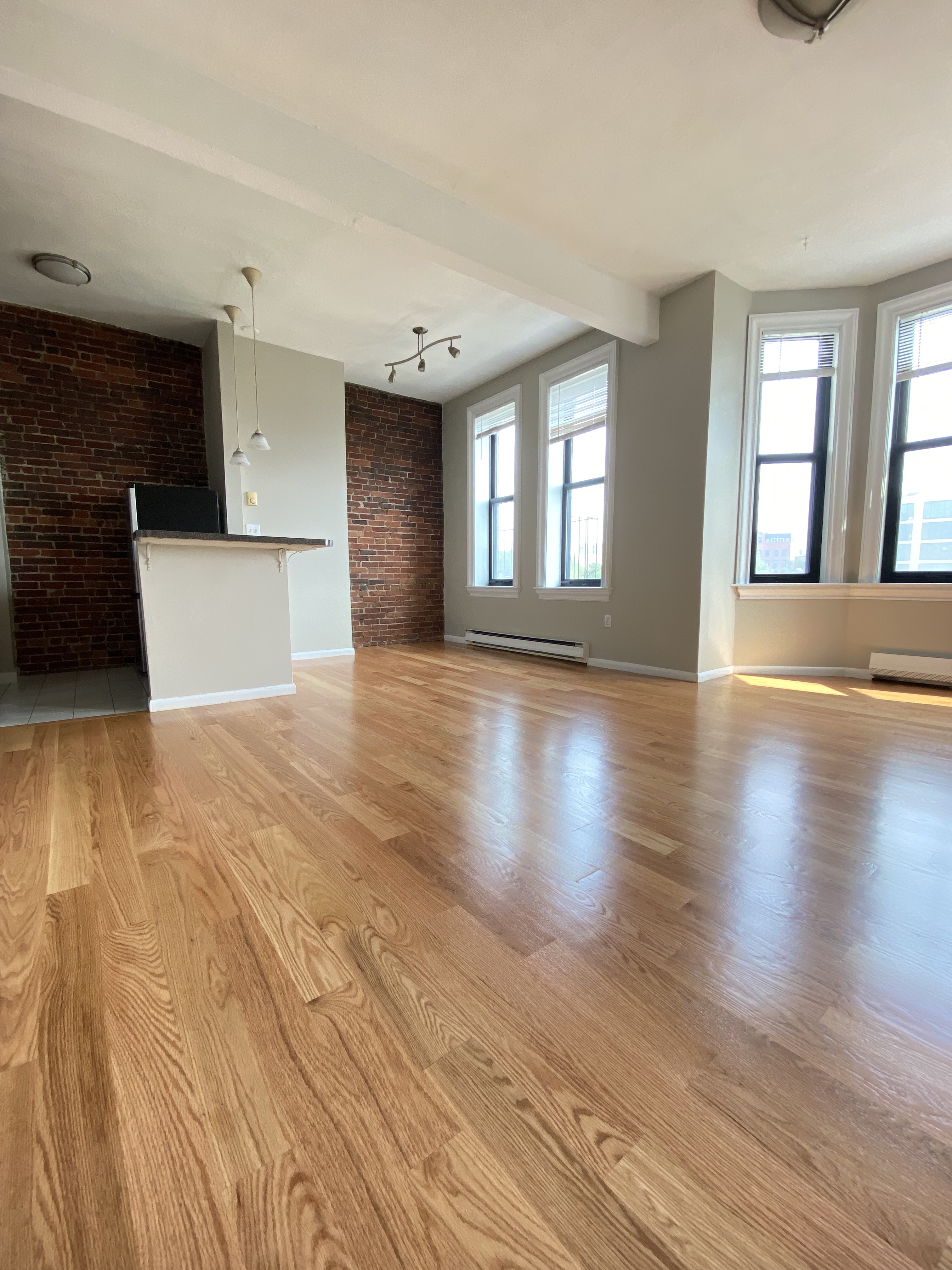 23 Cortes St, Back Bay