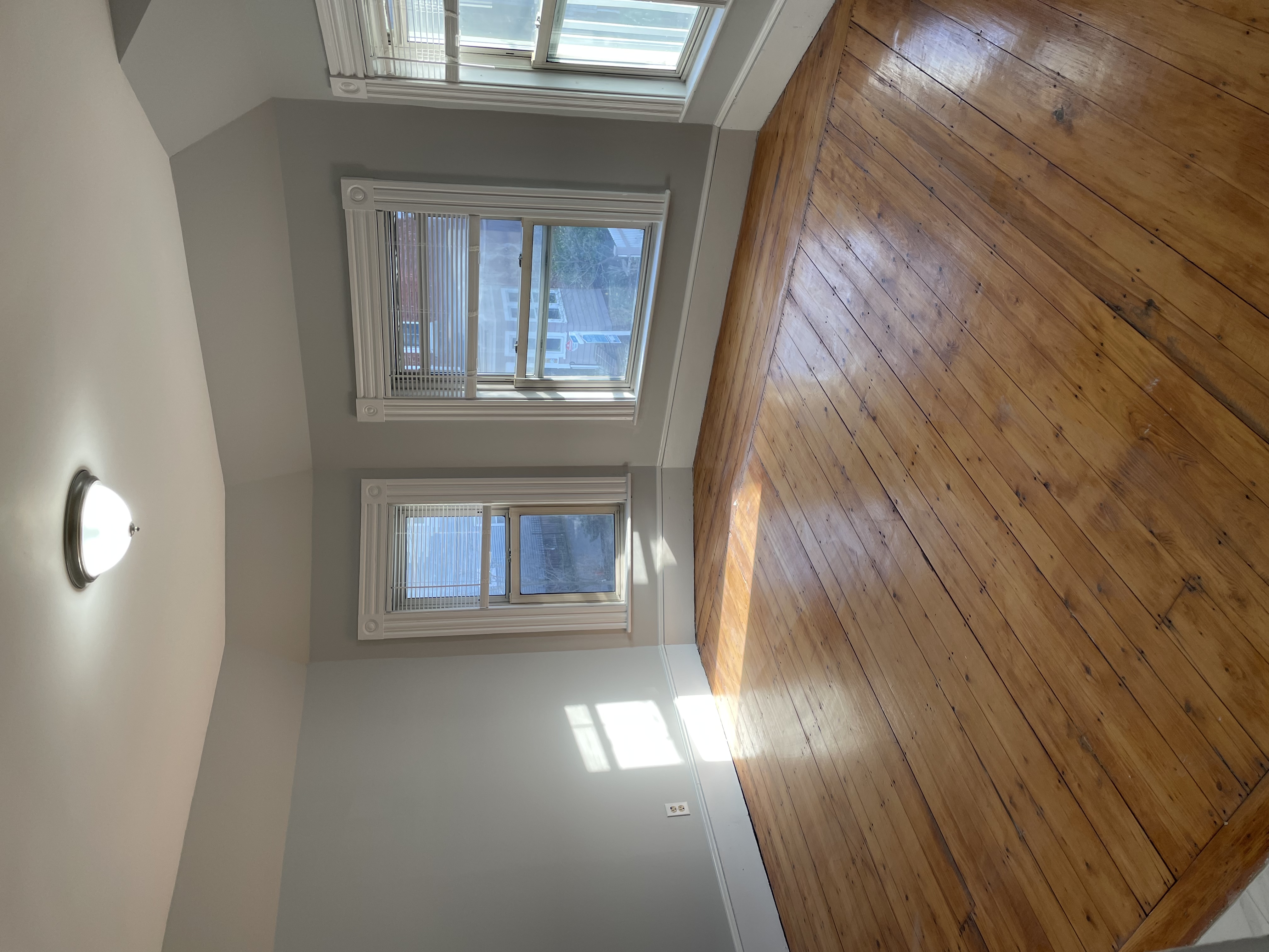 27 Montrose, Prospect Hill