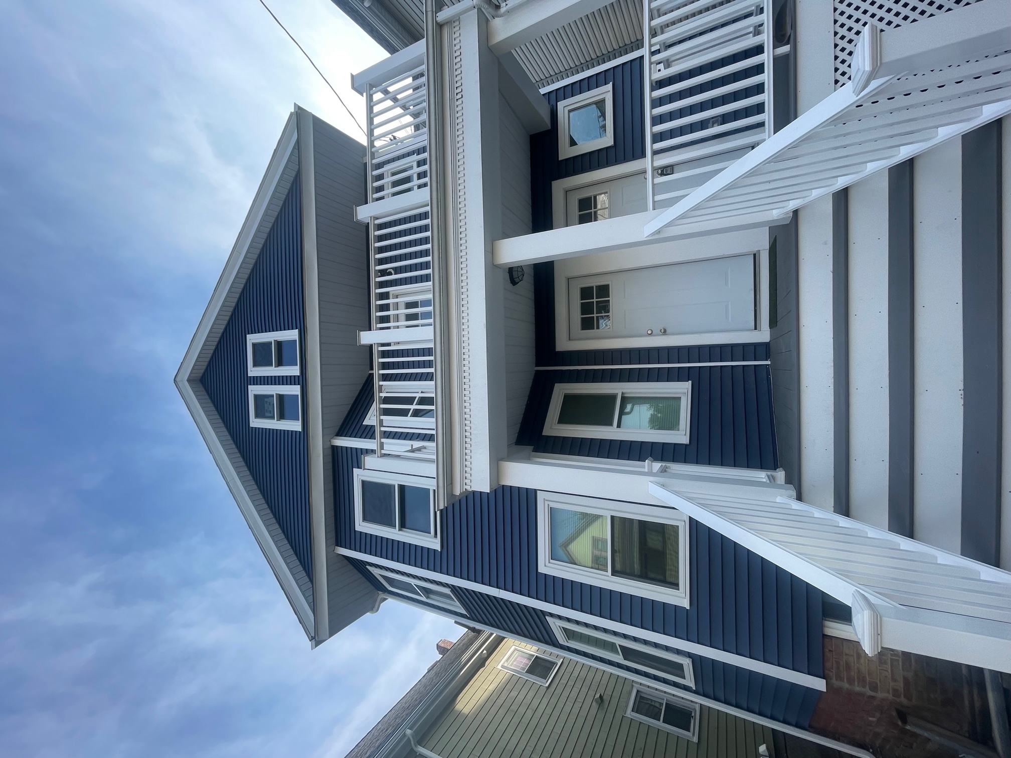 22 Glendale Ave, Davis Square