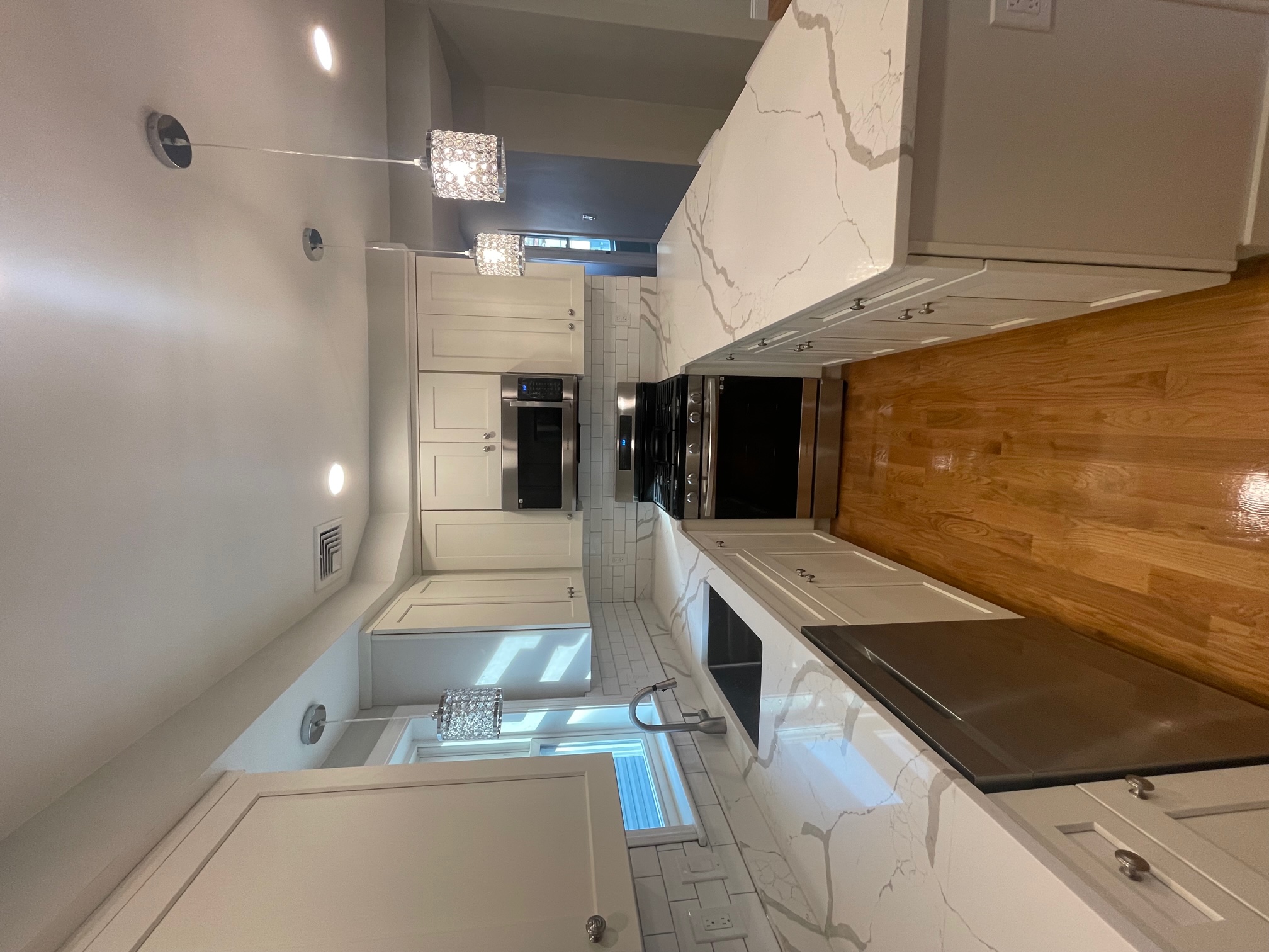 22 Glendale Ave, Davis Square