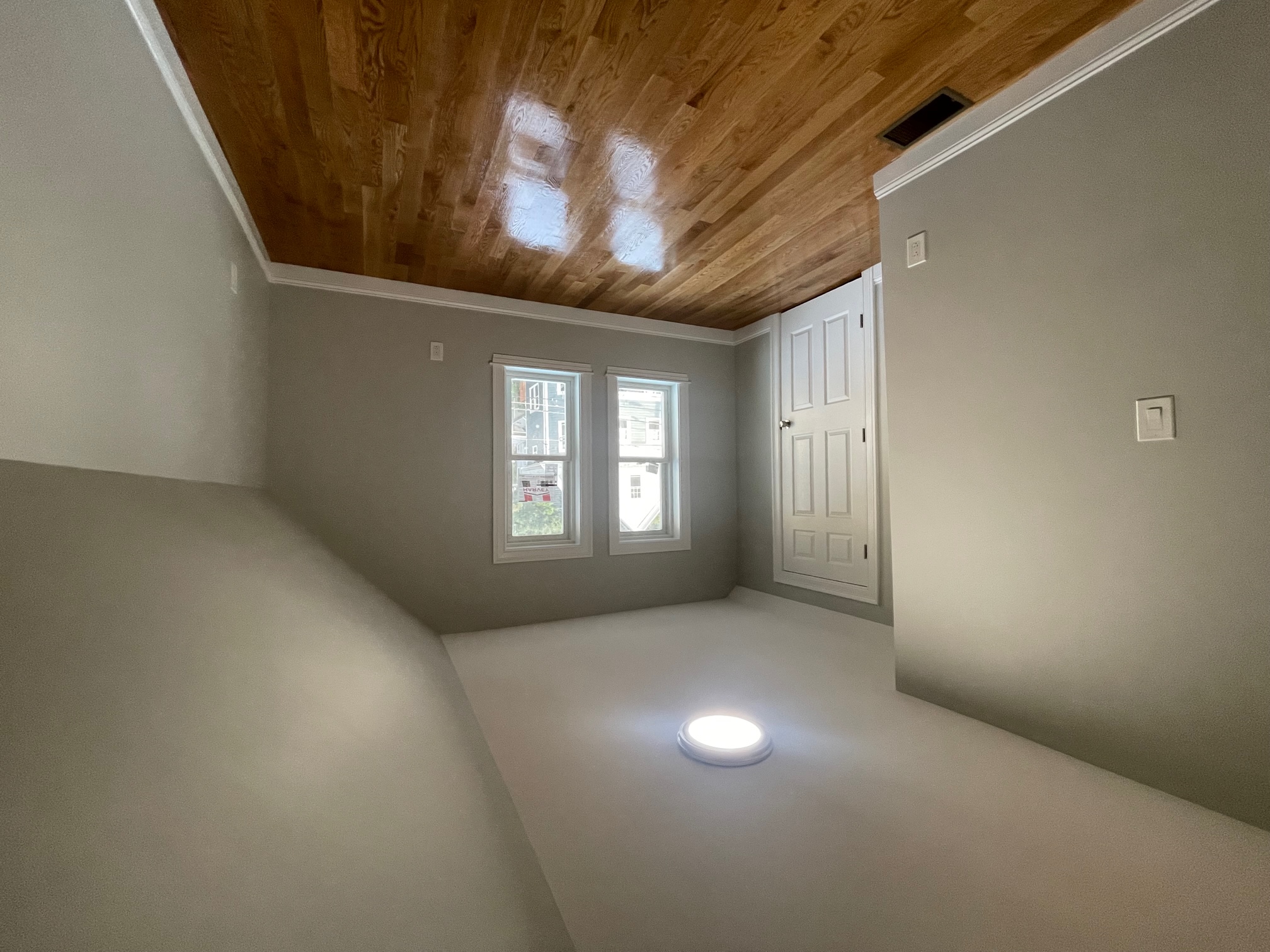 22 Glendale Ave, Davis Square