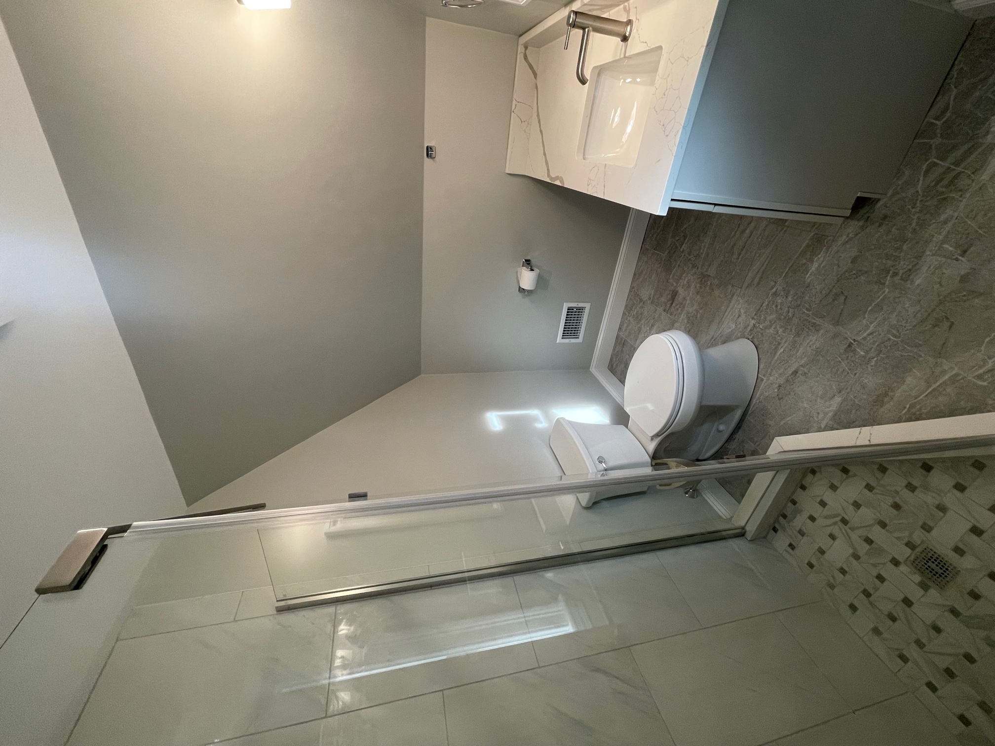 22 Glendale Ave, Davis Square