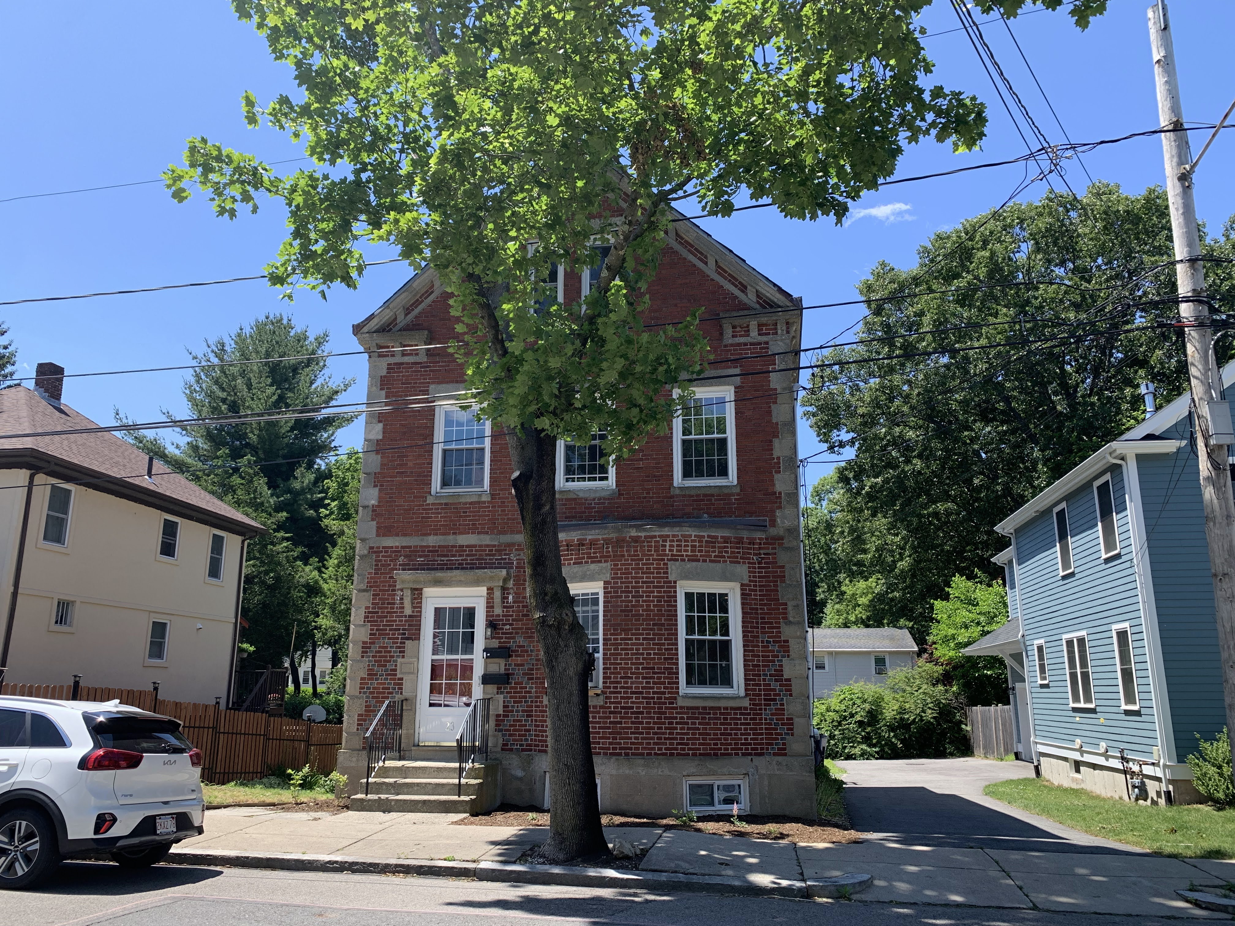 23 Goethe St, West Roxbury