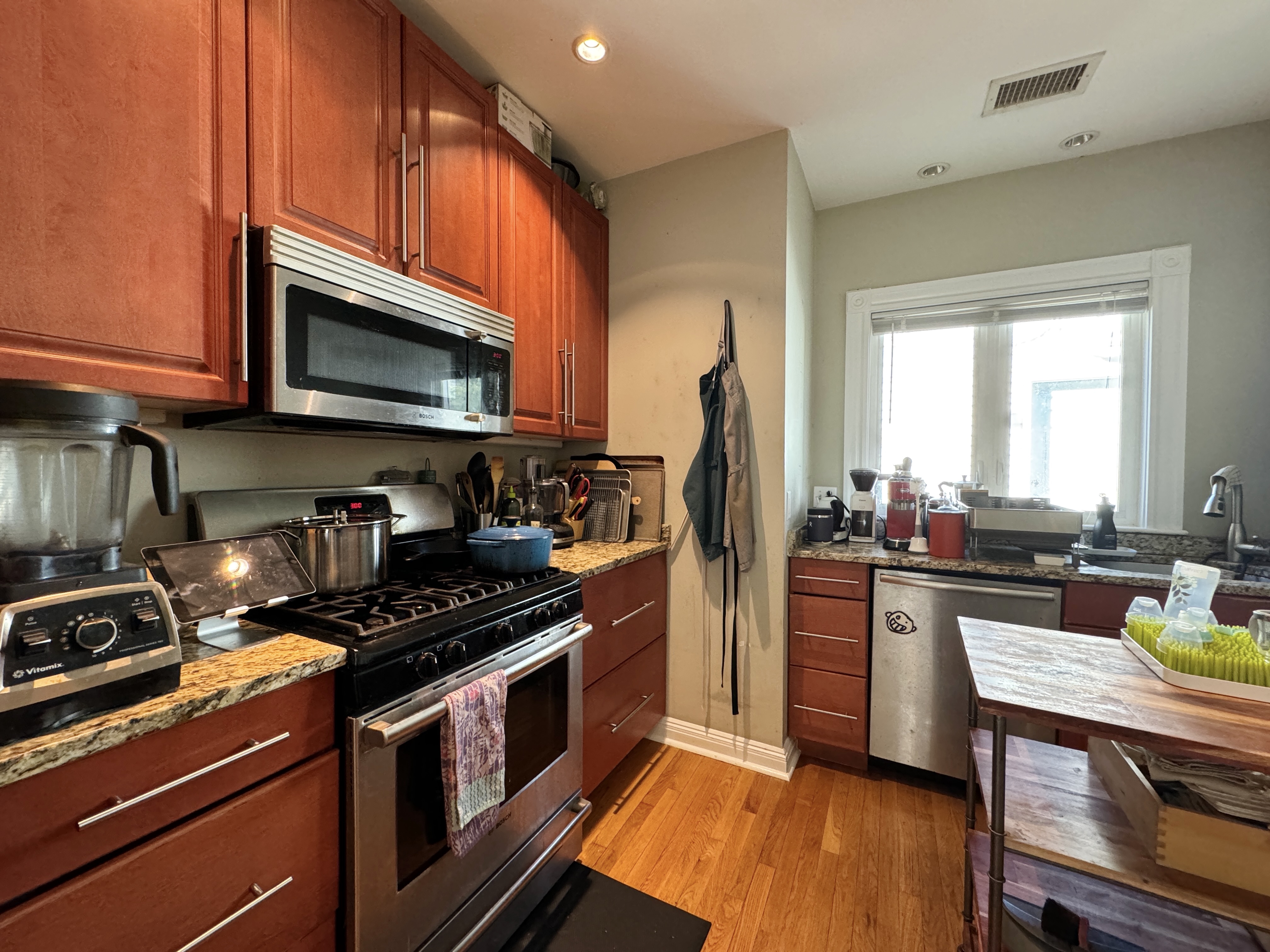 149 College Ave, Tufts