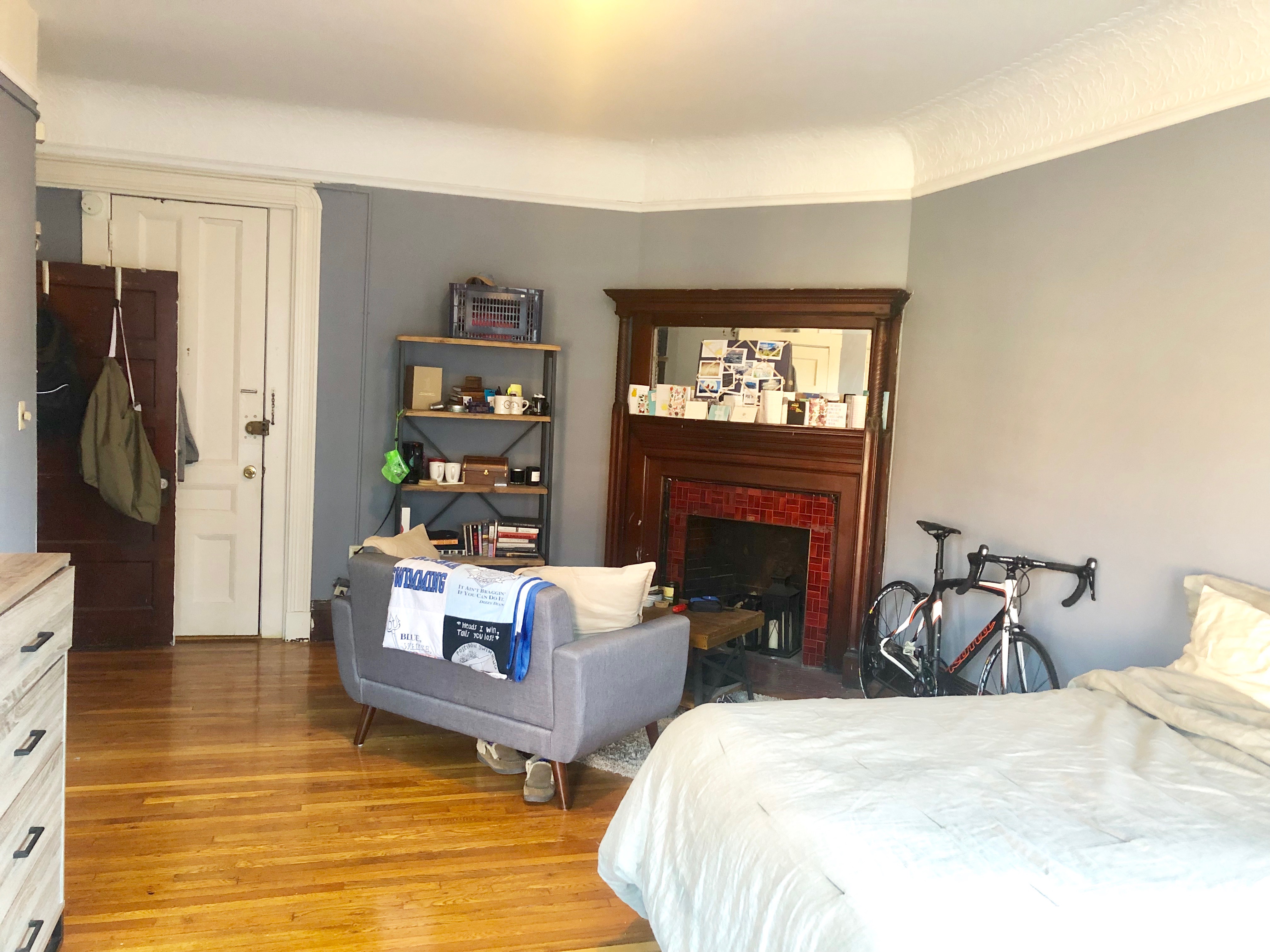 306 Newbury St, Back Bay