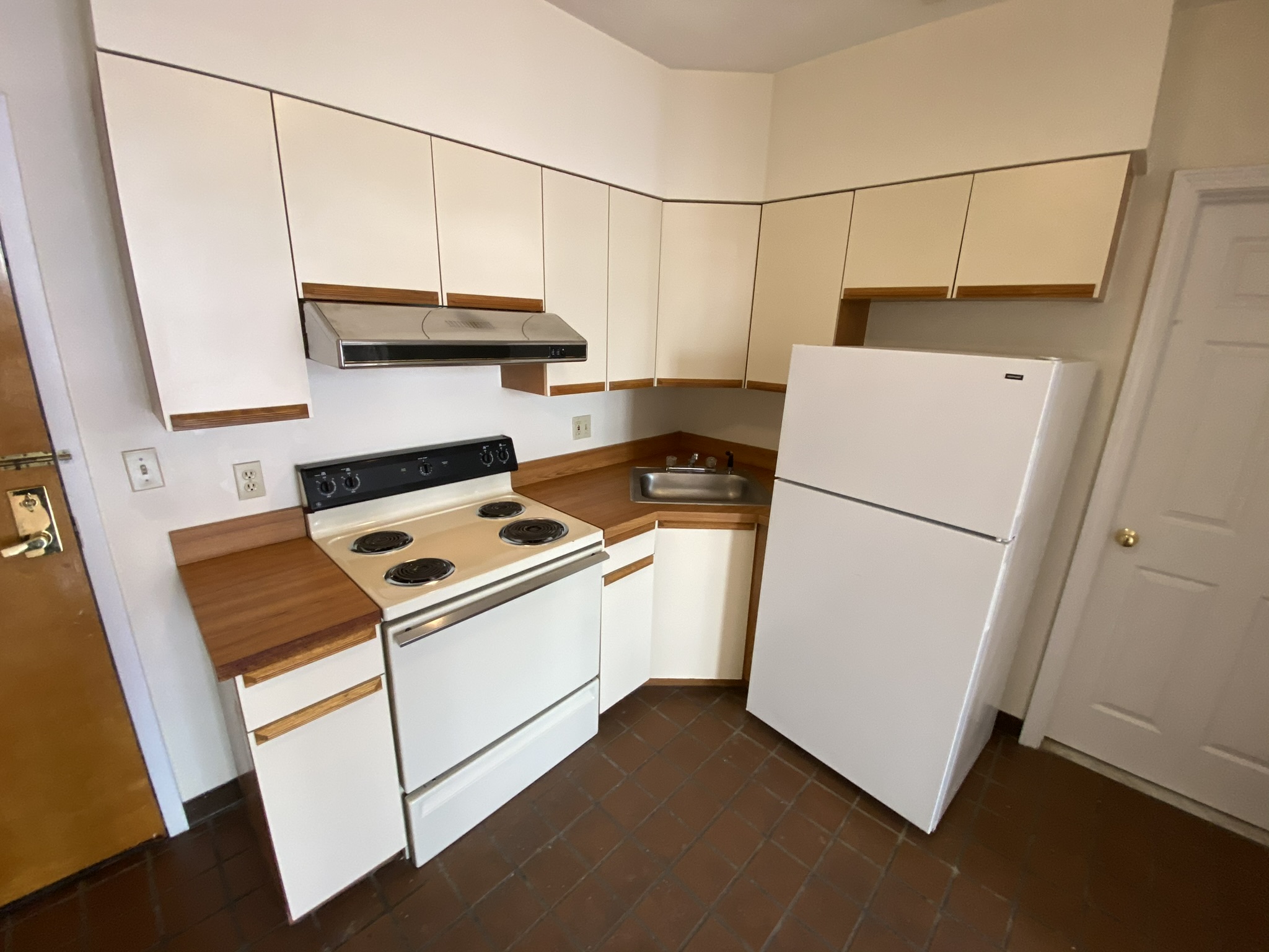 81 Essex St, Chinatown