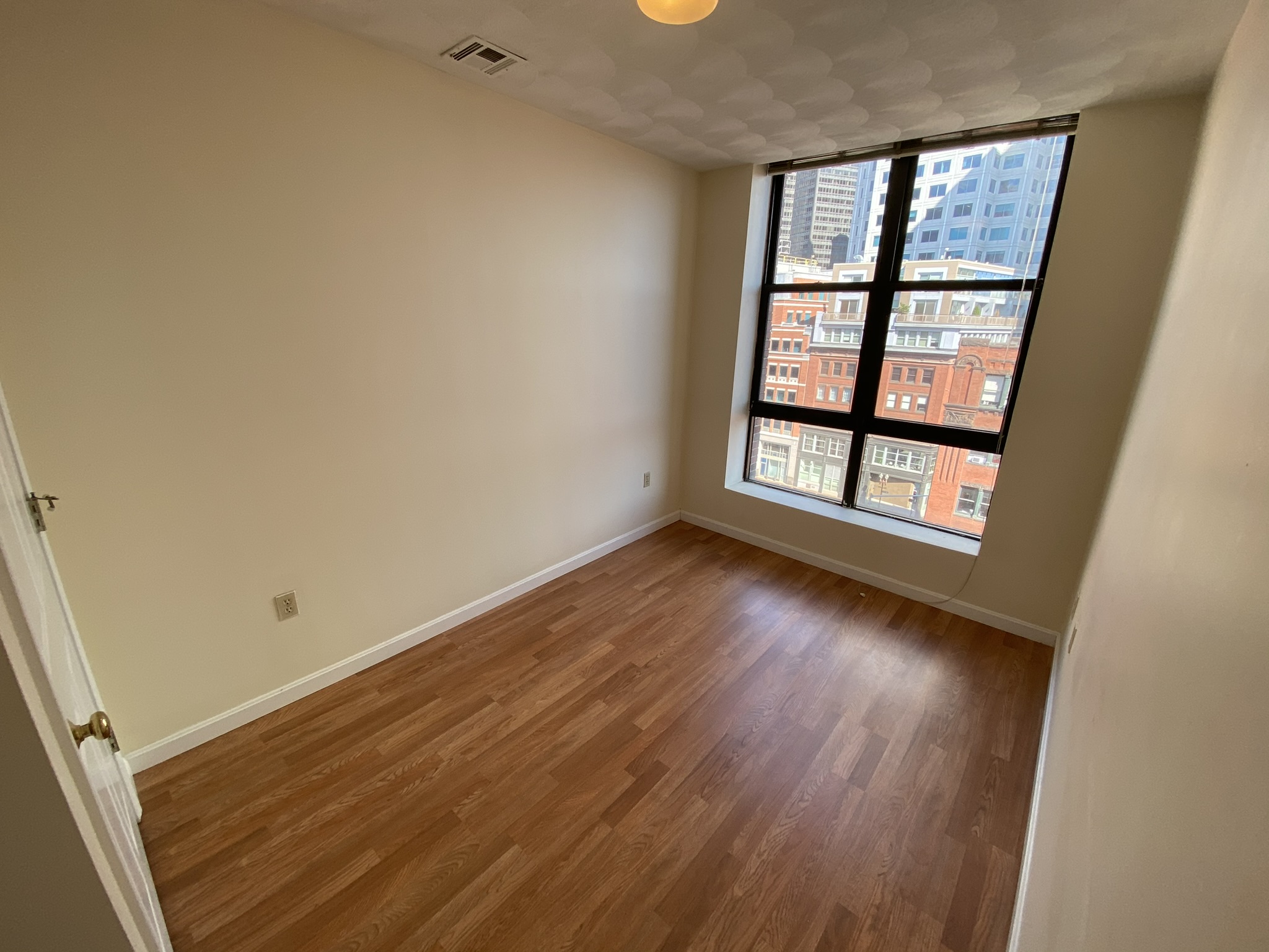 81 Essex St, Chinatown