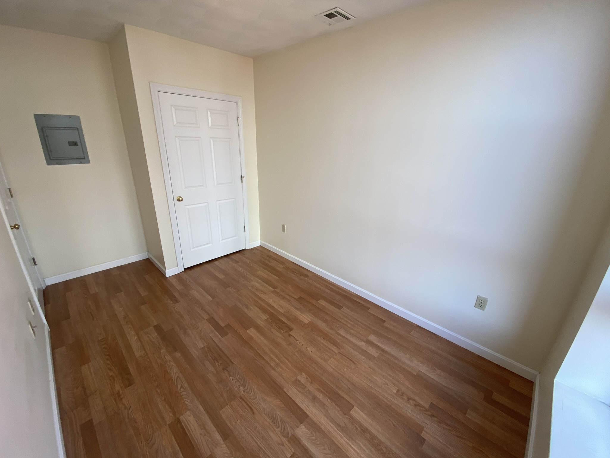 81 Essex St, Chinatown