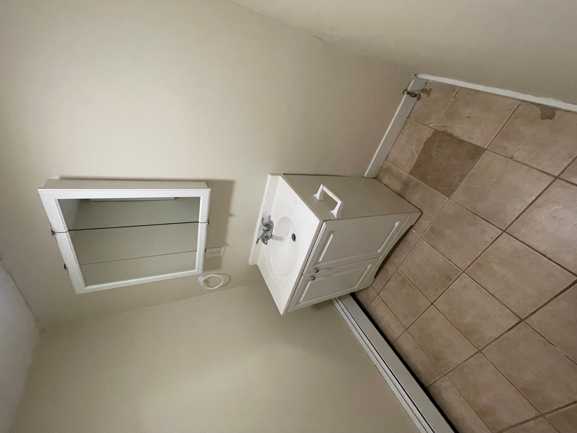 3 Bishop Allen Dr, Central Square