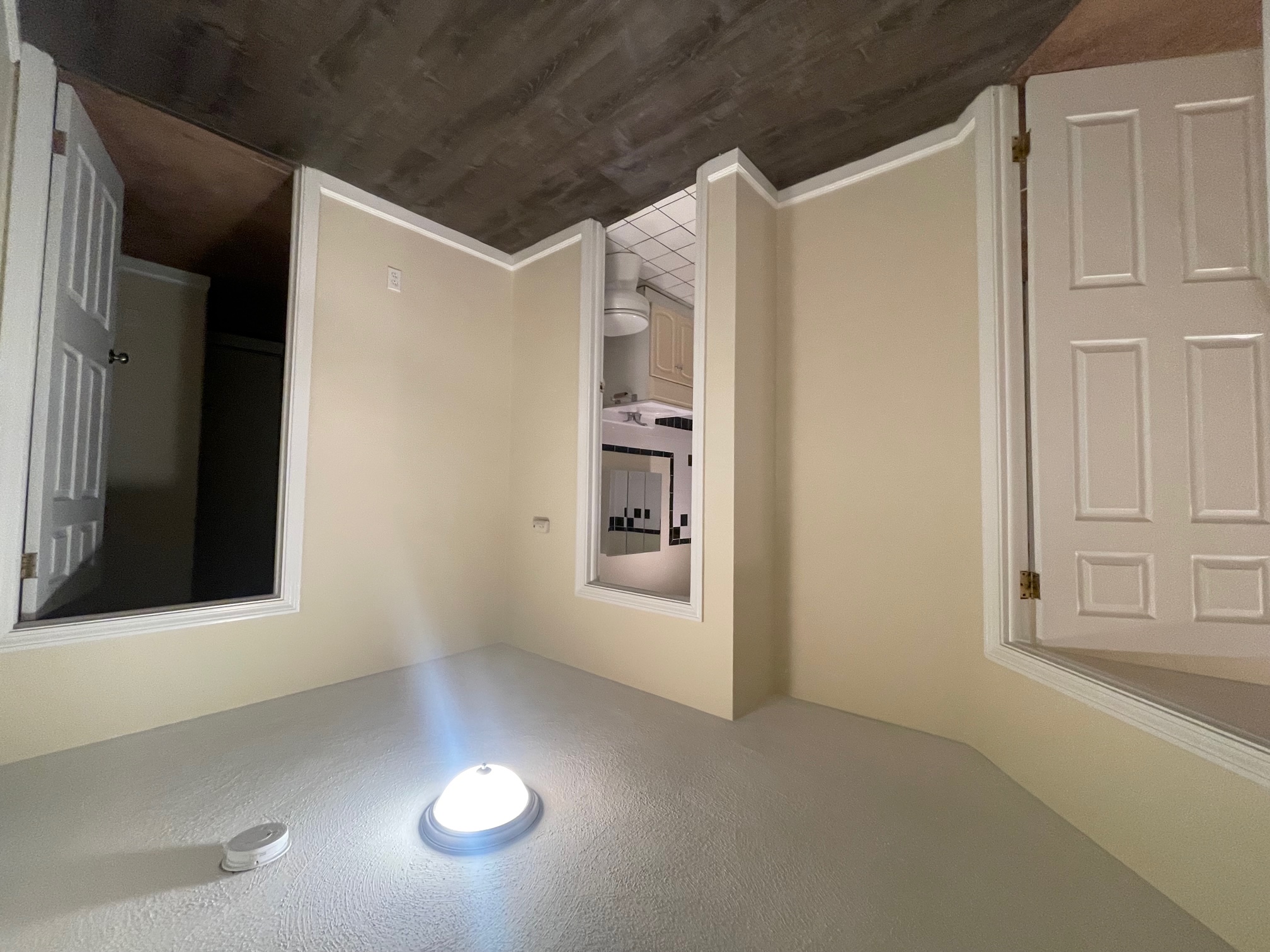 3 Bishop Allen Dr, Central Square