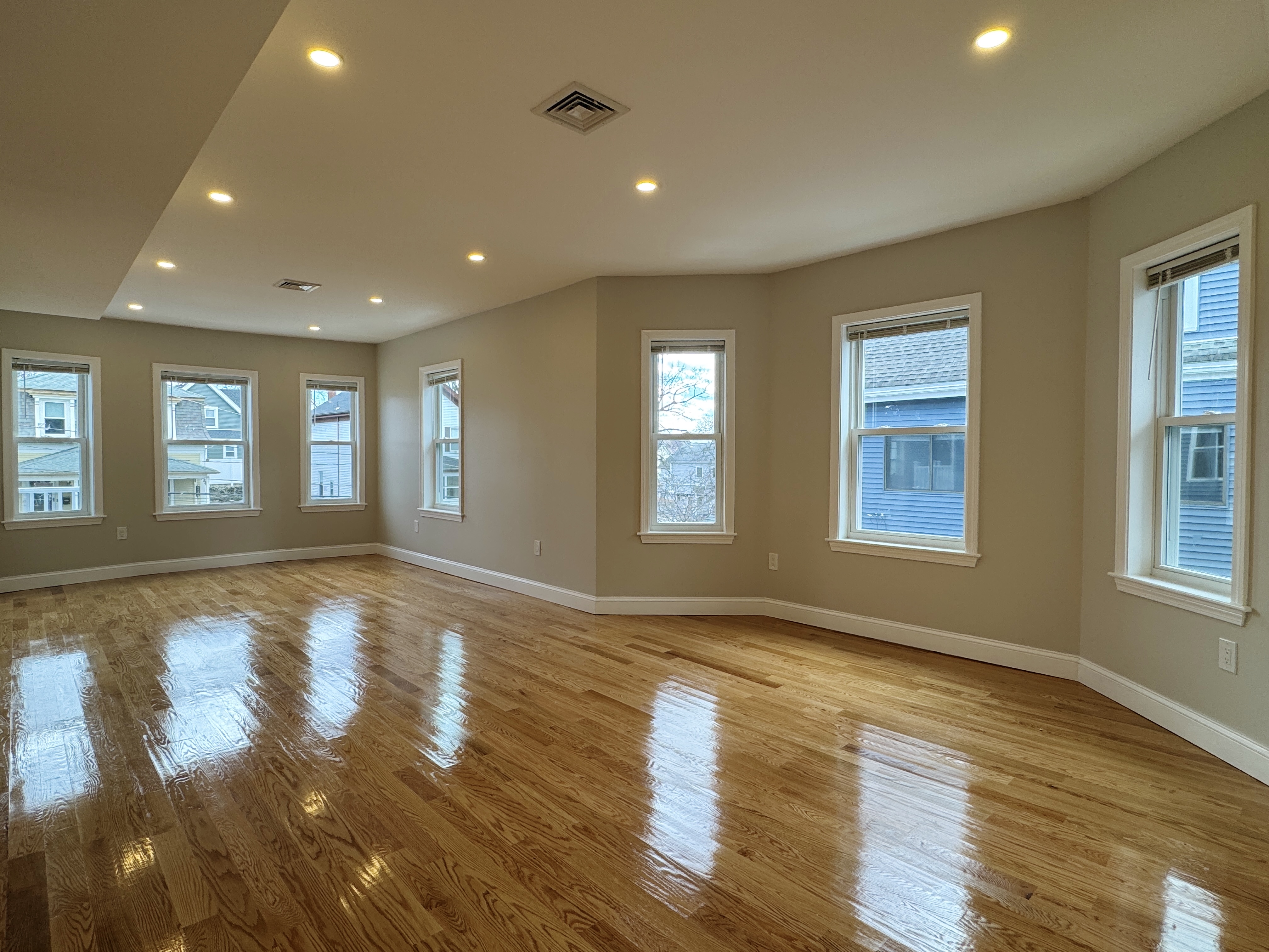 88 Wyoming Ave, Malden