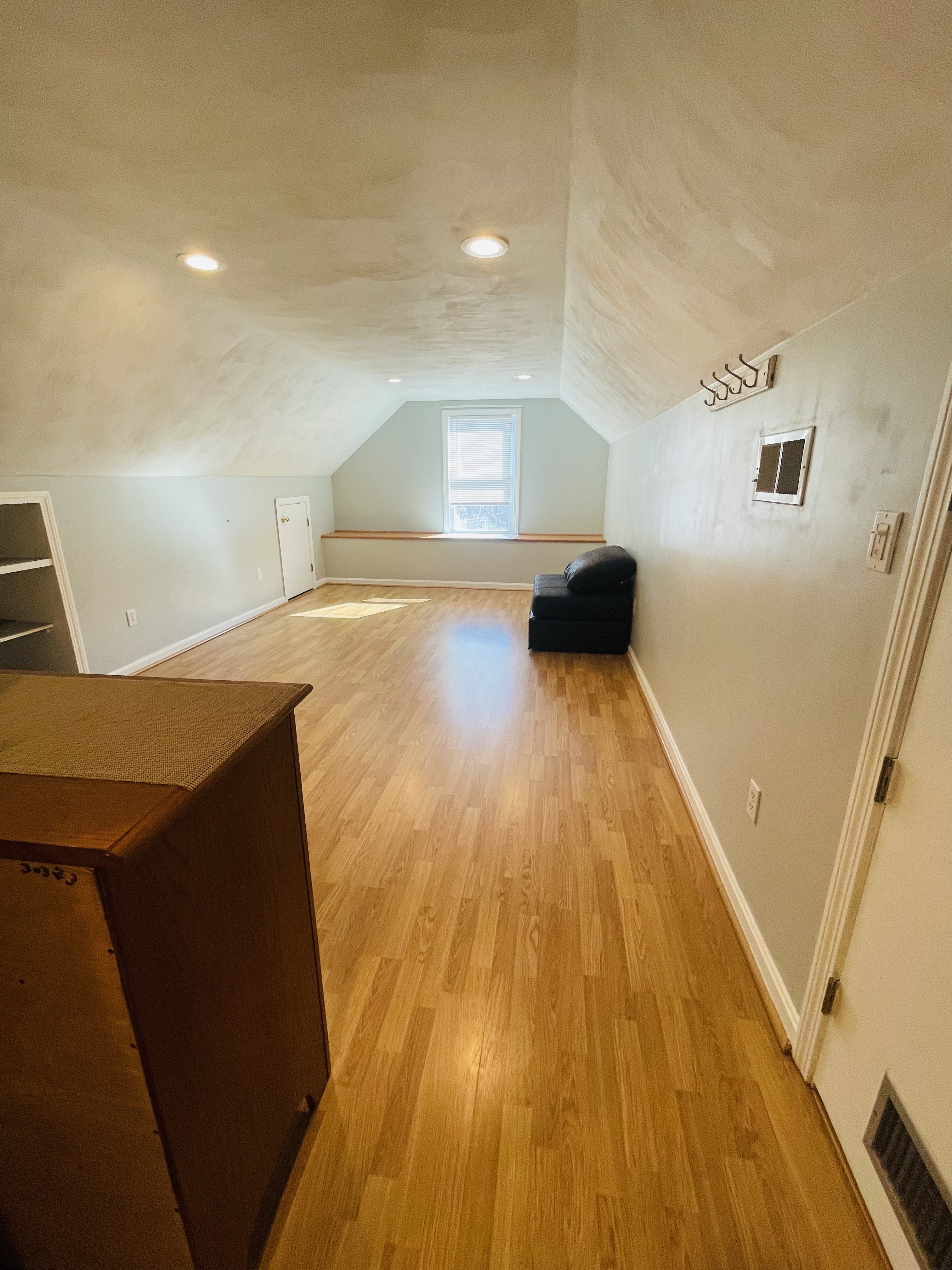 139 Marlborough Rd, Salem