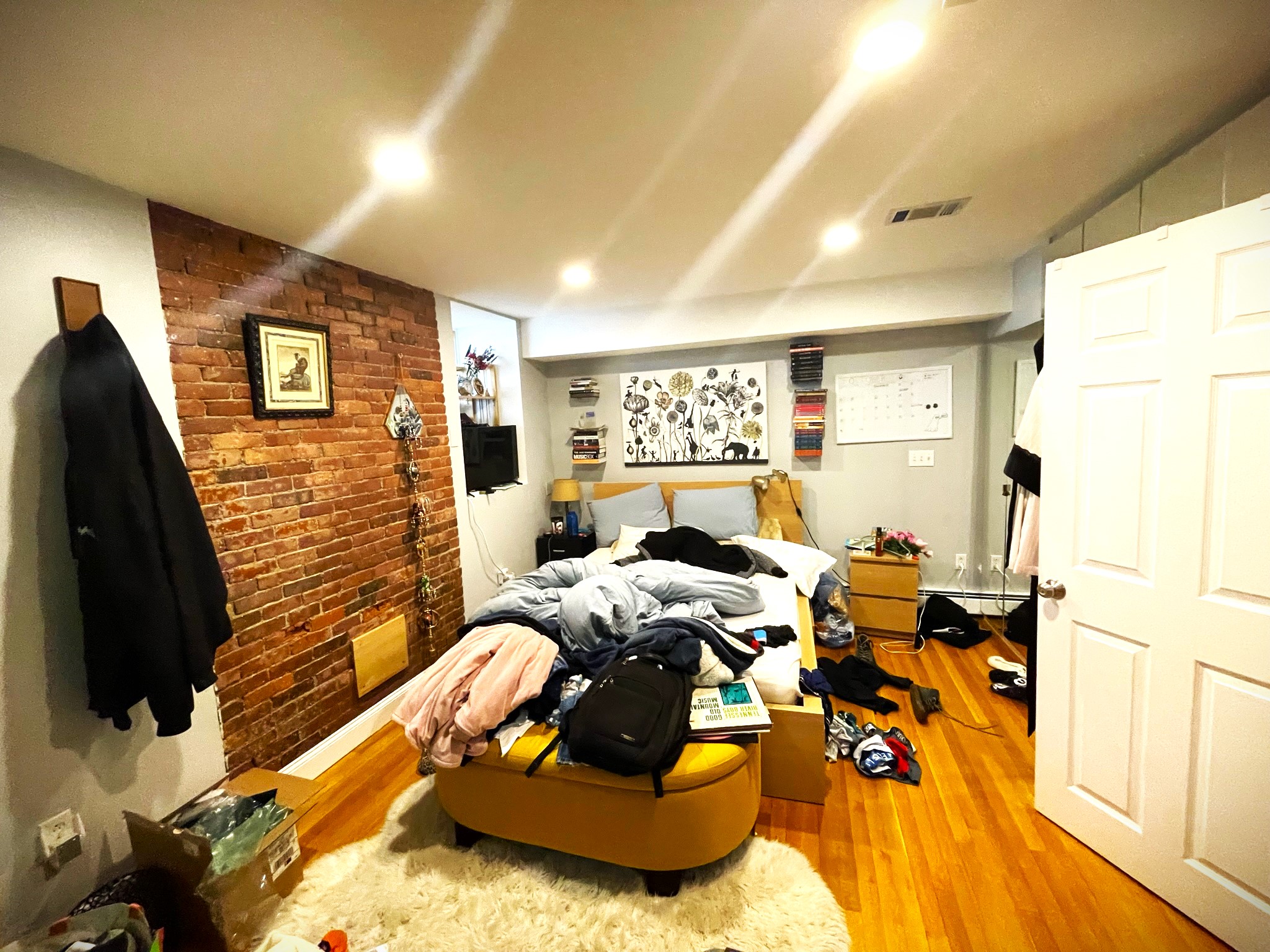 19 Abbottsford Rd, Coolidge Corner