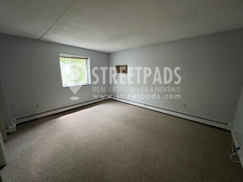 80 Gardner St, Allston