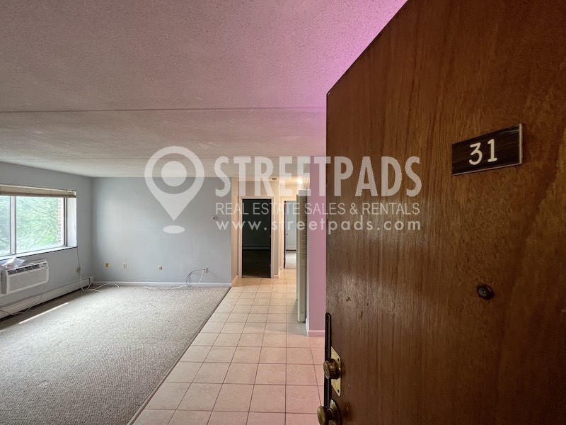 80 Gardner St, Allston