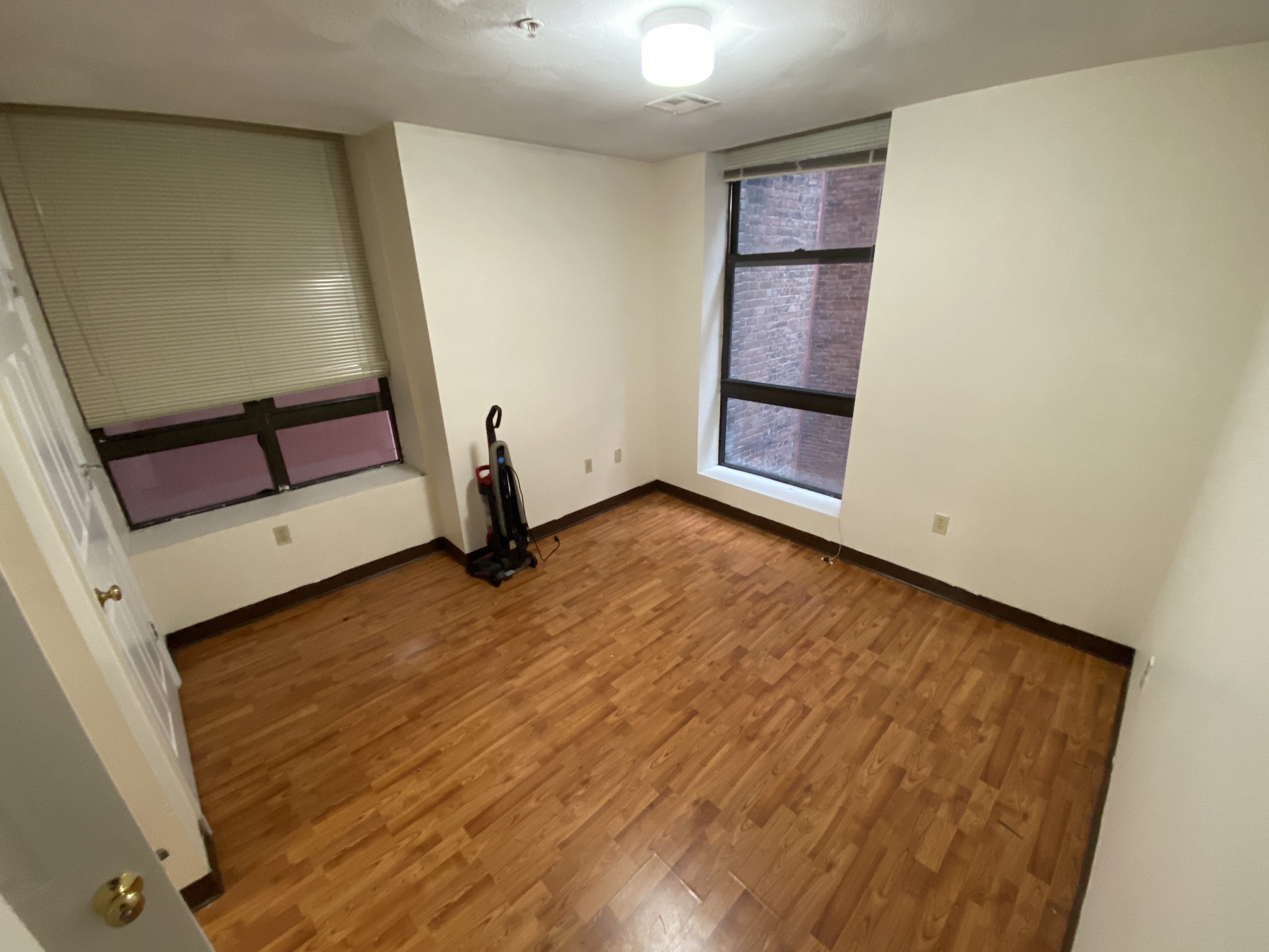 81 Essex St, Chinatown