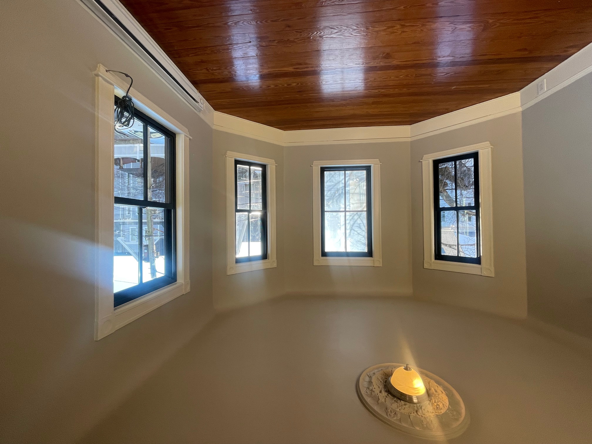 8 Charnwood Rd, Davis Square