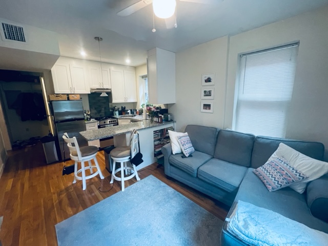 488 Commercial St, North End