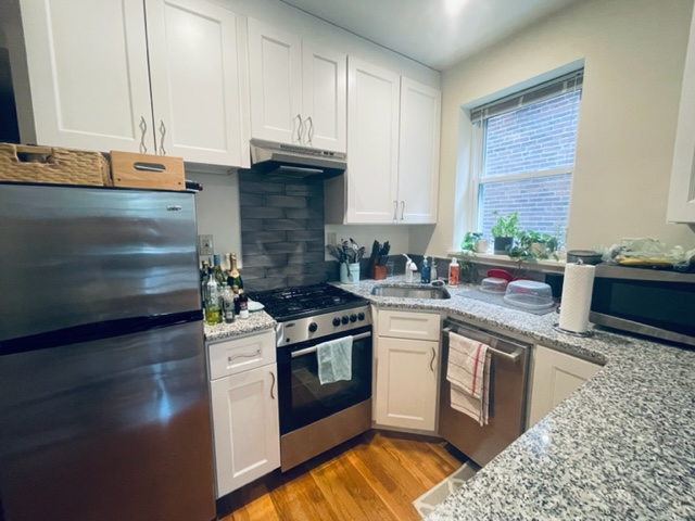 488 Commercial St, North End