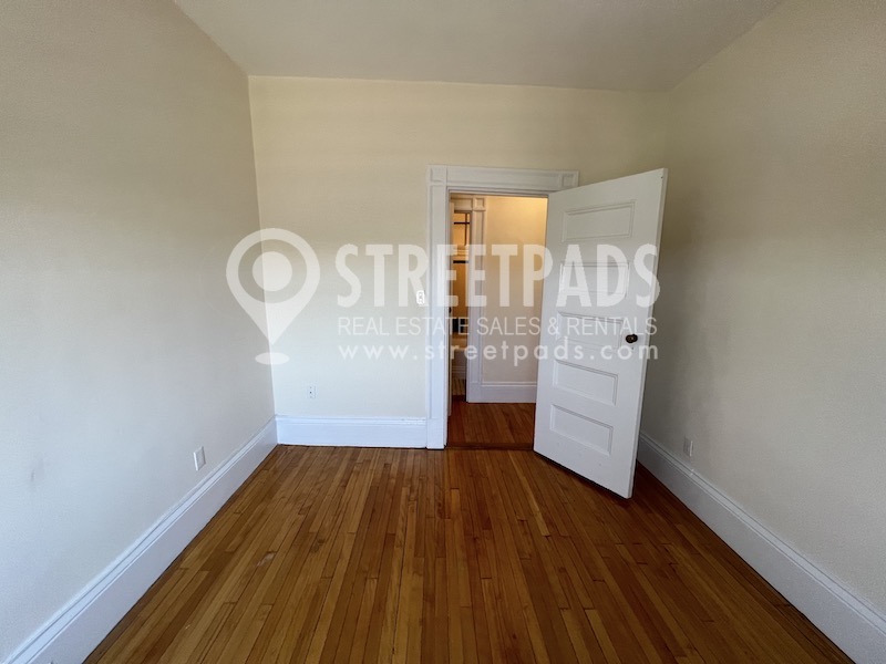 2 Ware St, Mid-Cambridge