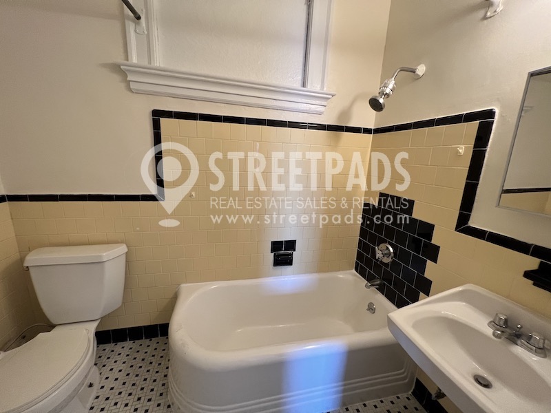 2 Ware St, Mid-Cambridge