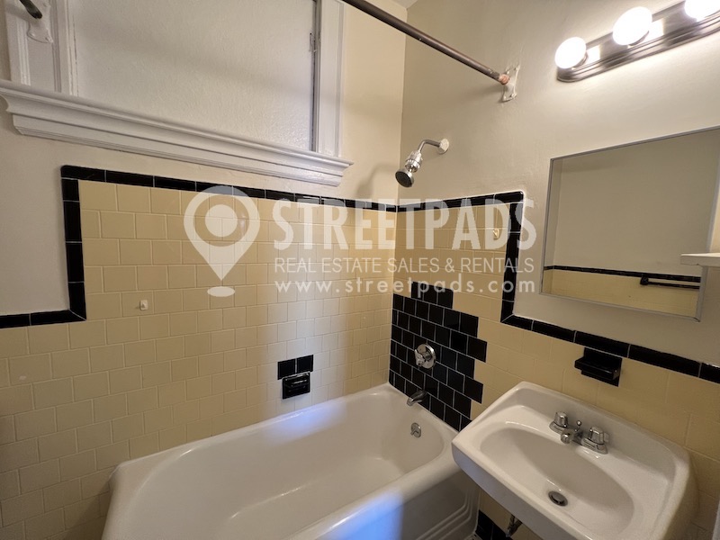 2 Ware St, Mid-Cambridge