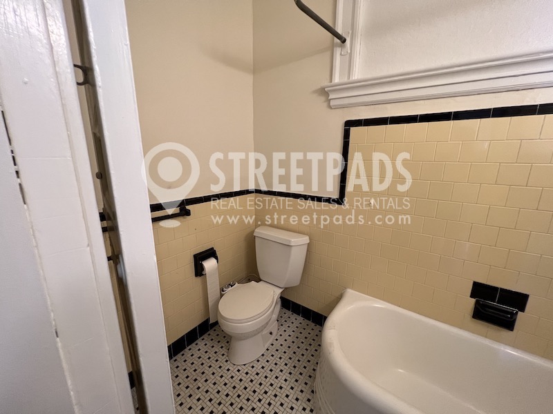 2 Ware St, Mid-Cambridge