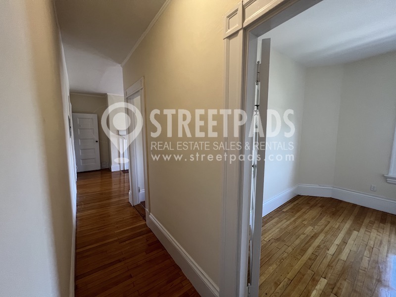 2 Ware St, Mid-Cambridge