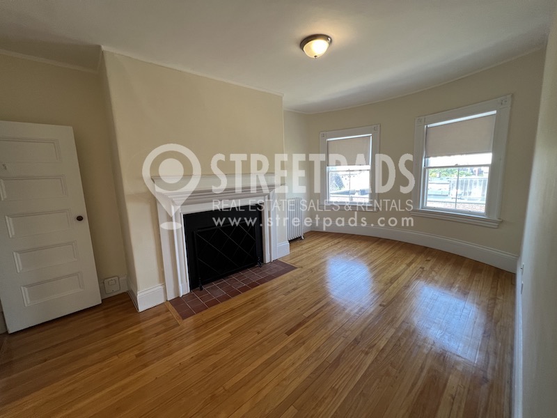 2 Ware St, Mid-Cambridge