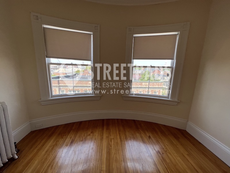 2 Ware St, Mid-Cambridge