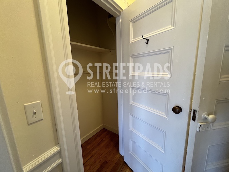 2 Ware St, Mid-Cambridge