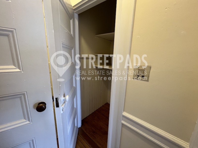 2 Ware St, Mid-Cambridge