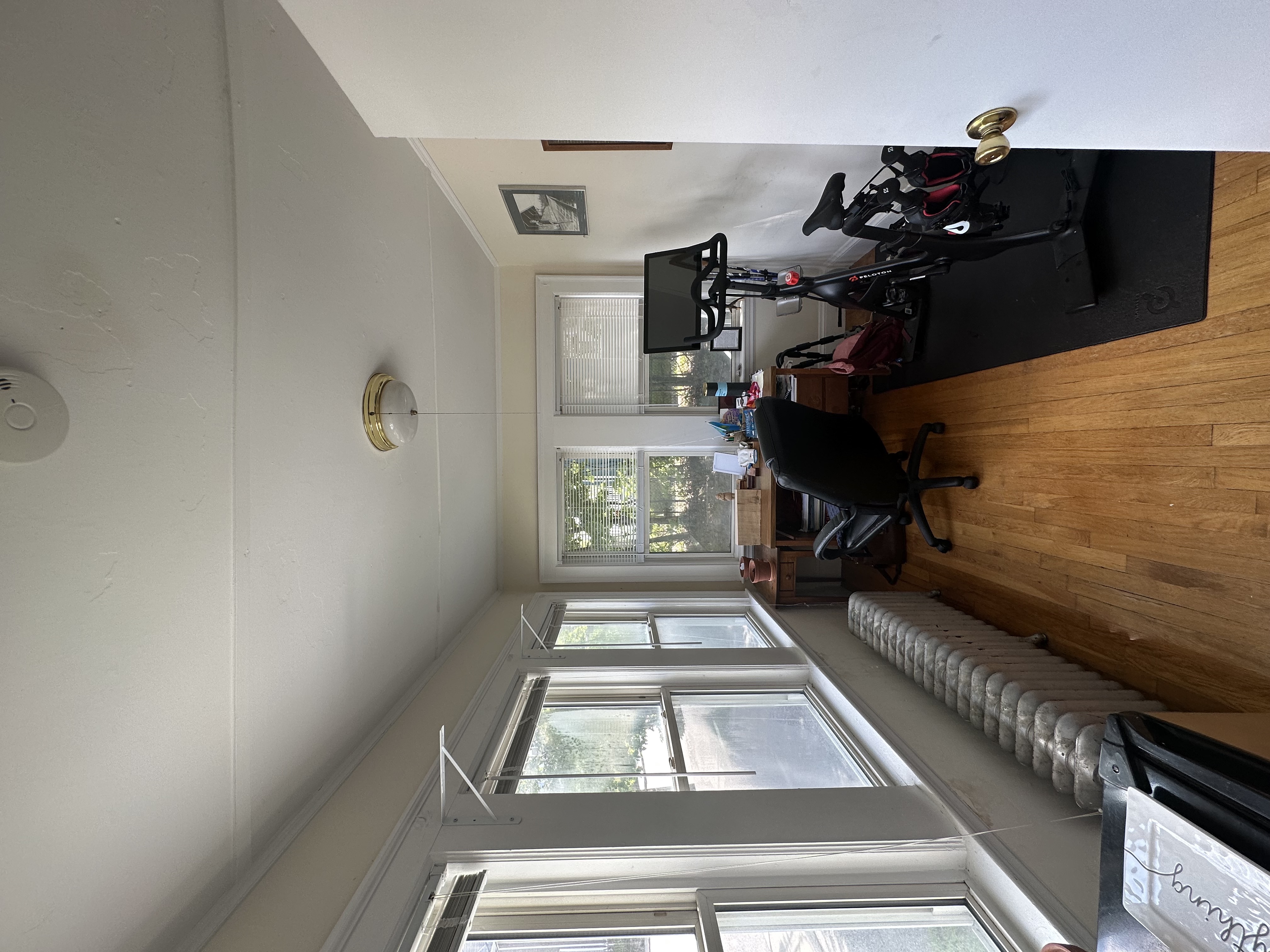 37 Brooksdale Rd, Brighton