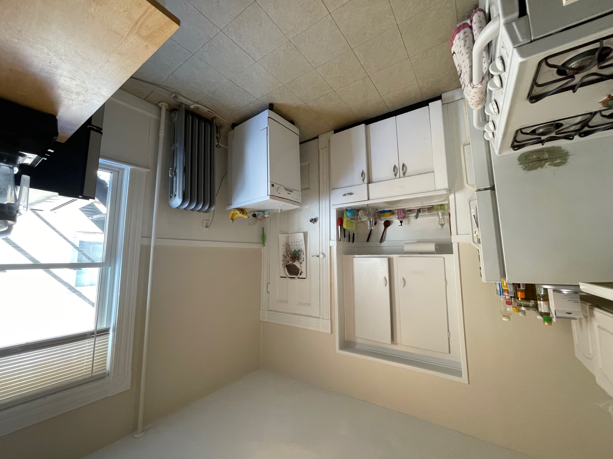 77 Dover St, Davis Square